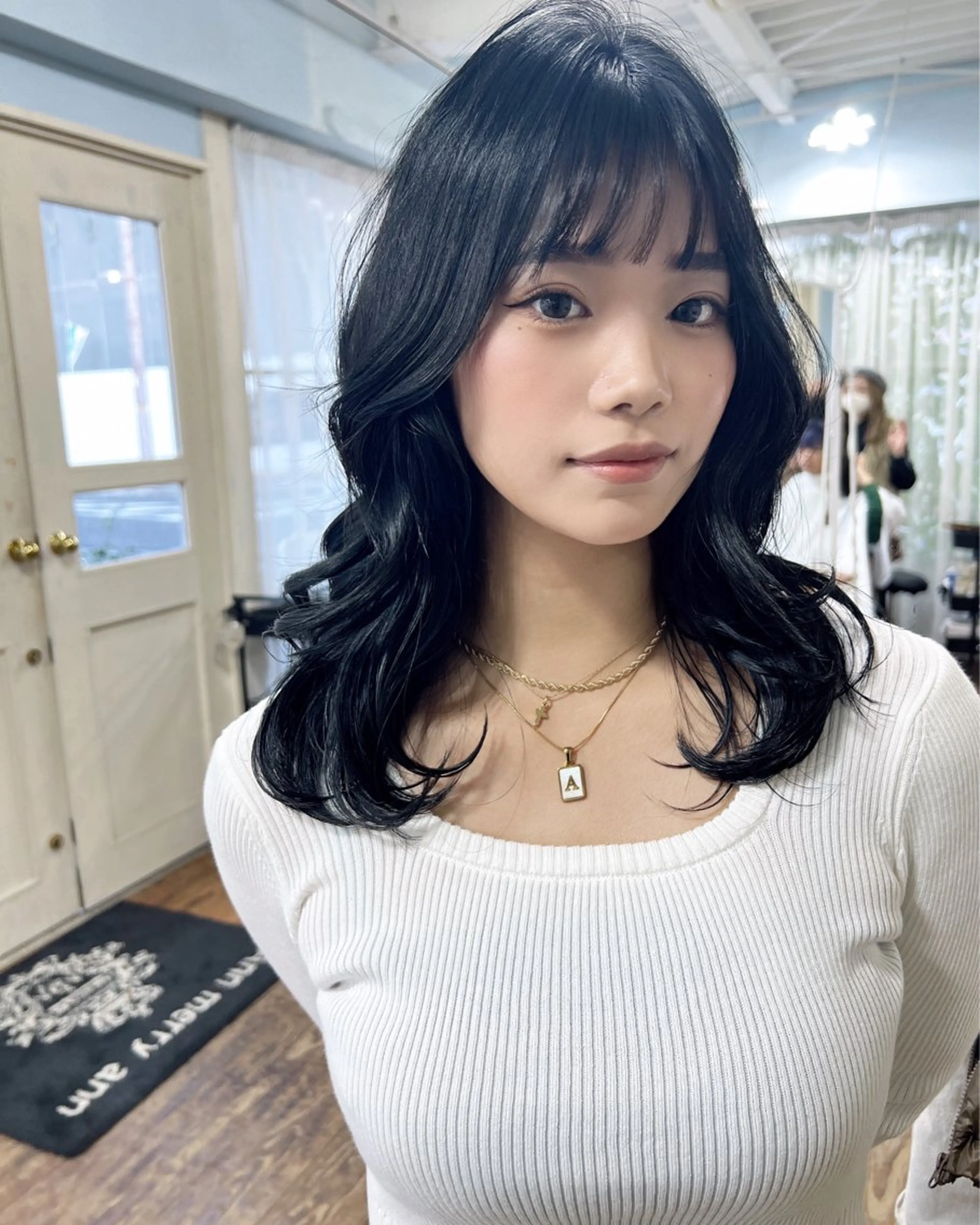 落ち着きトーンの大人ワンカラーの写真