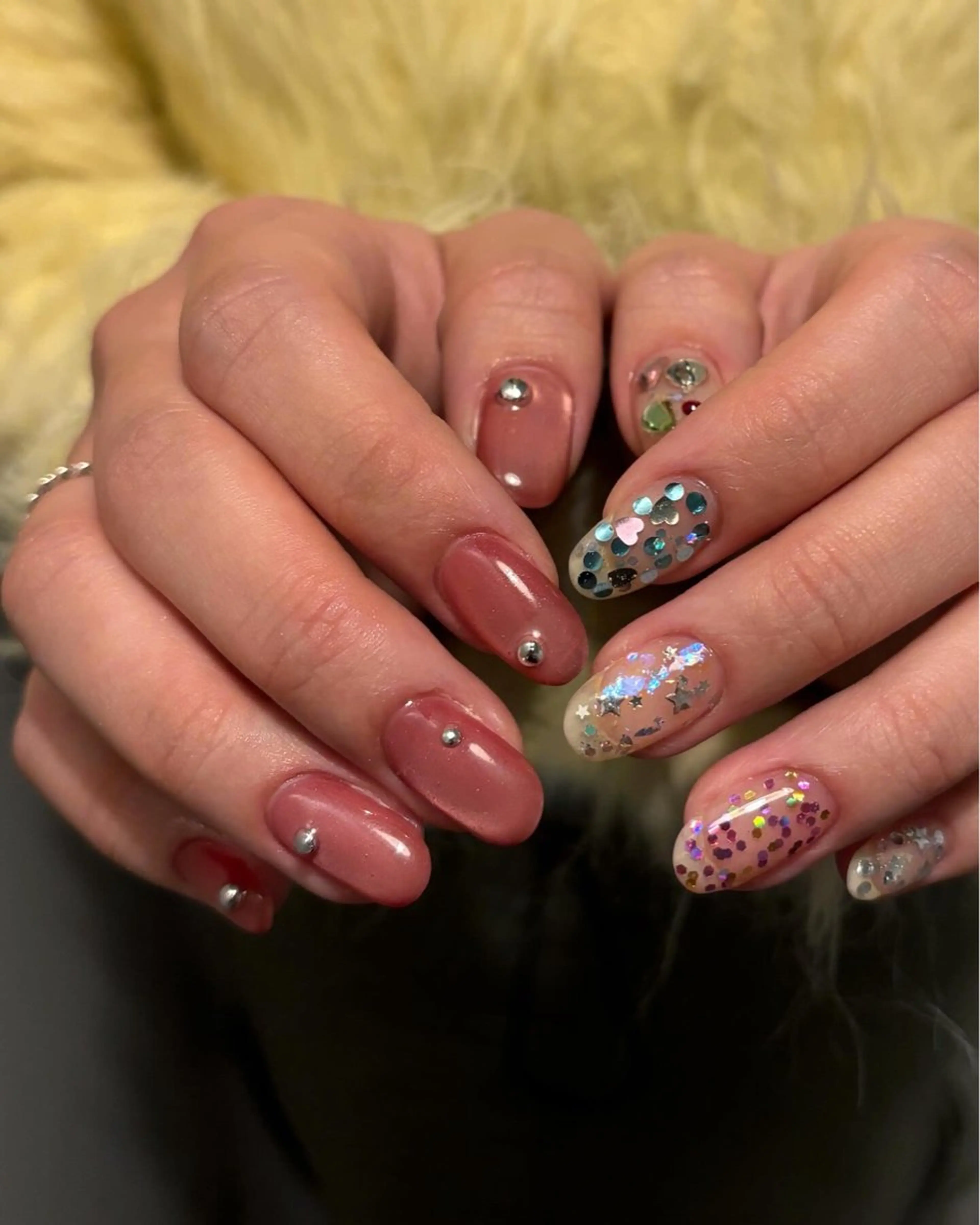 ネイル キラキラネイル ハンドネイル sister  mohawk所属・chika ／ nailのネイルデザイン