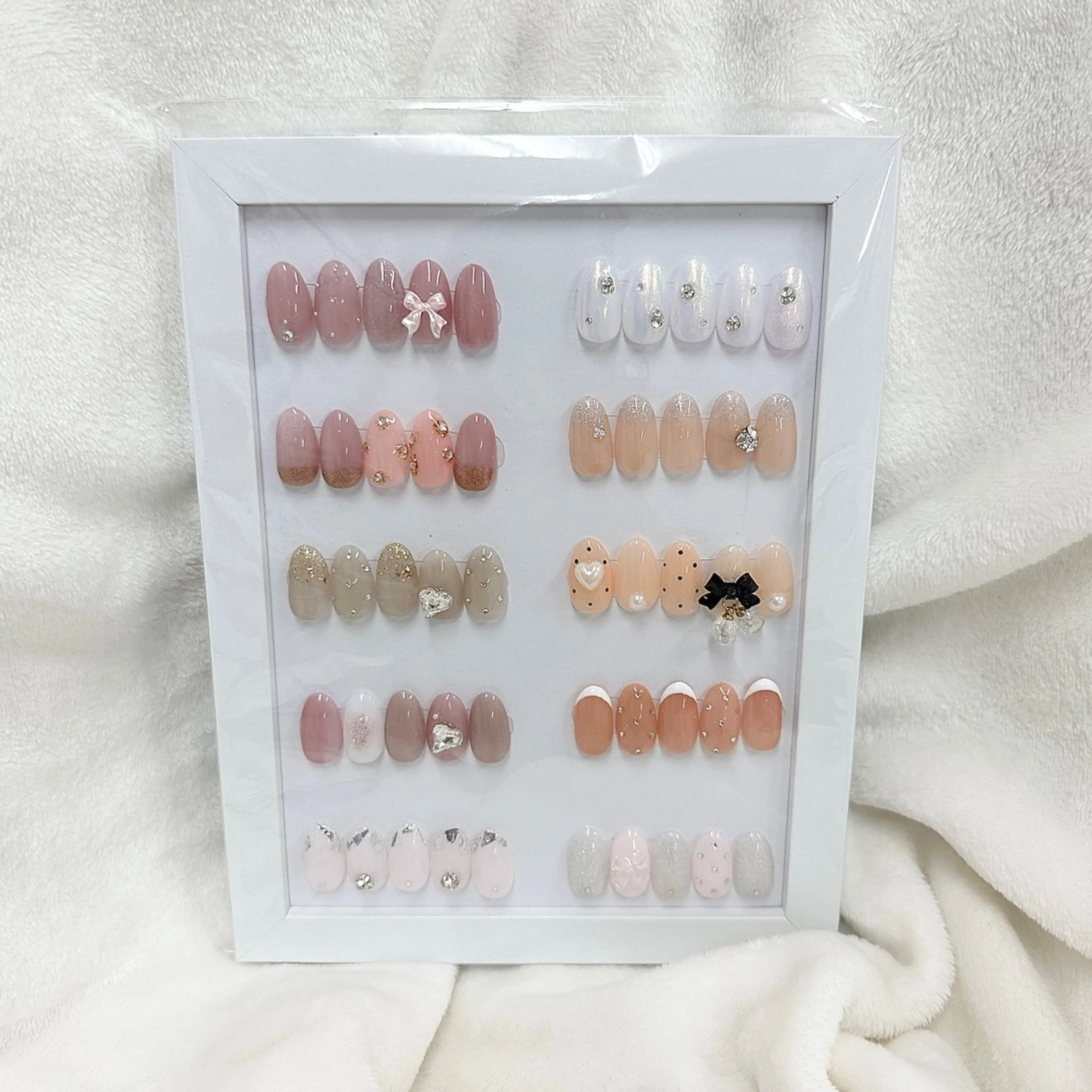 ネイル ハンドネイル WHITE NAIL Ichinoseのネイルデザイン