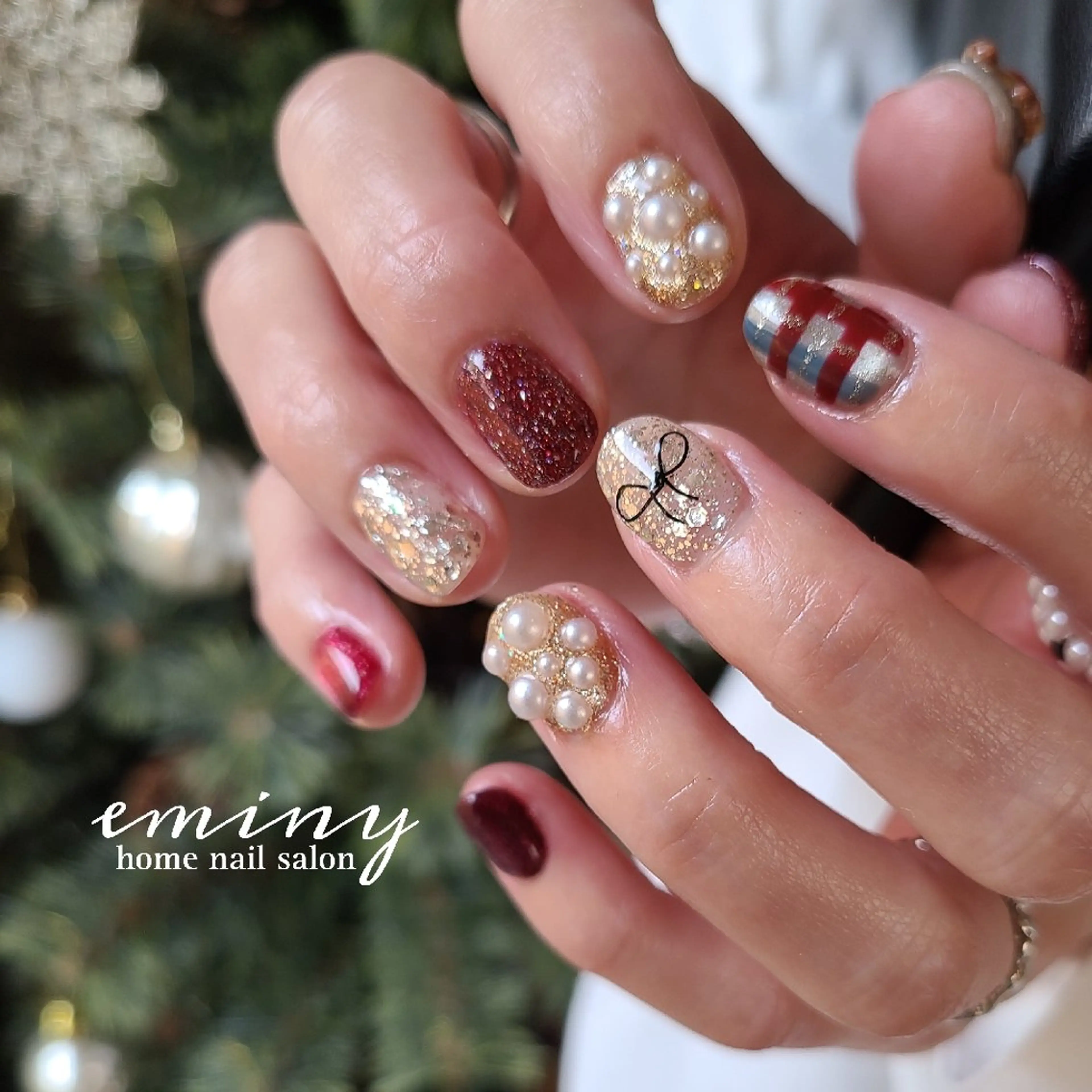 ネイル フラッシュネイル キラキラネイル 韓国ネイル マグネットネイル リボン ハンドネイル nail salon  eminyのネイルデザイン