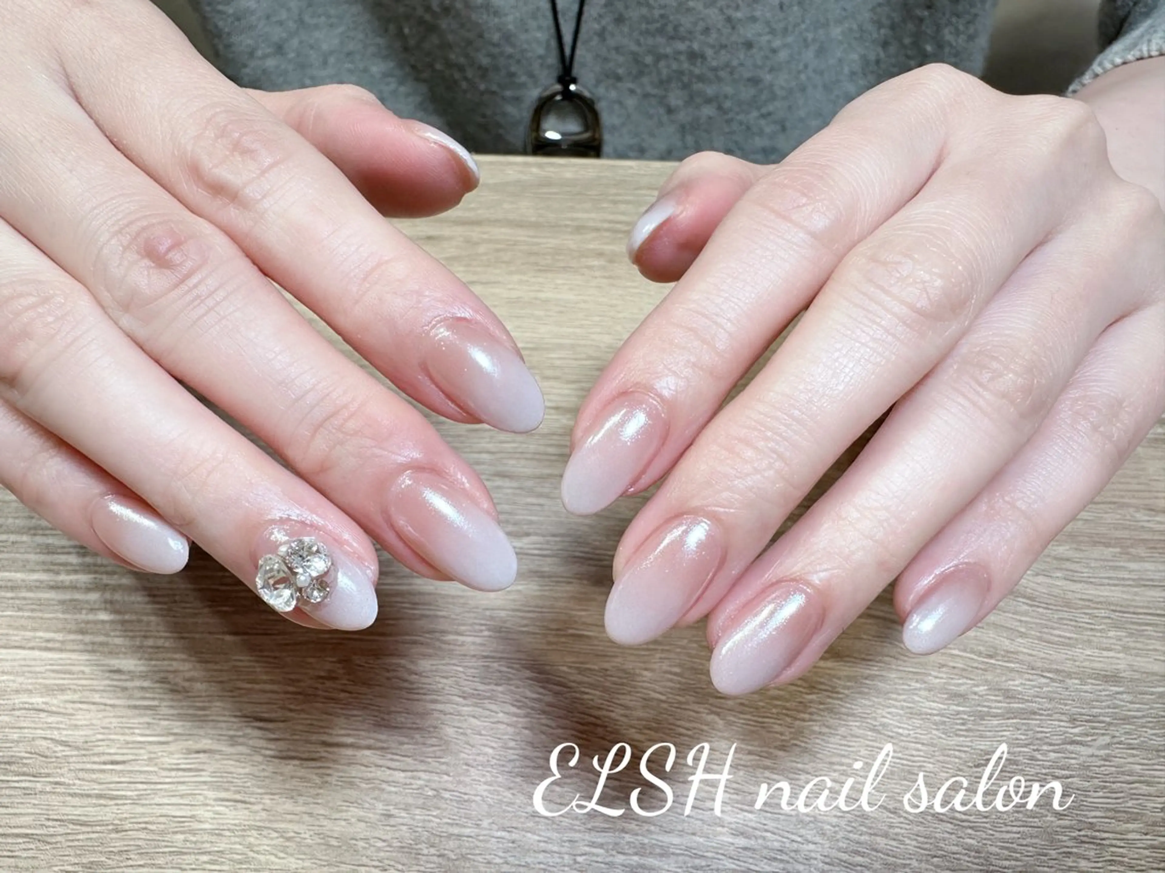 ロング ハンドネイル ELSH nail salonのネイルデザイン