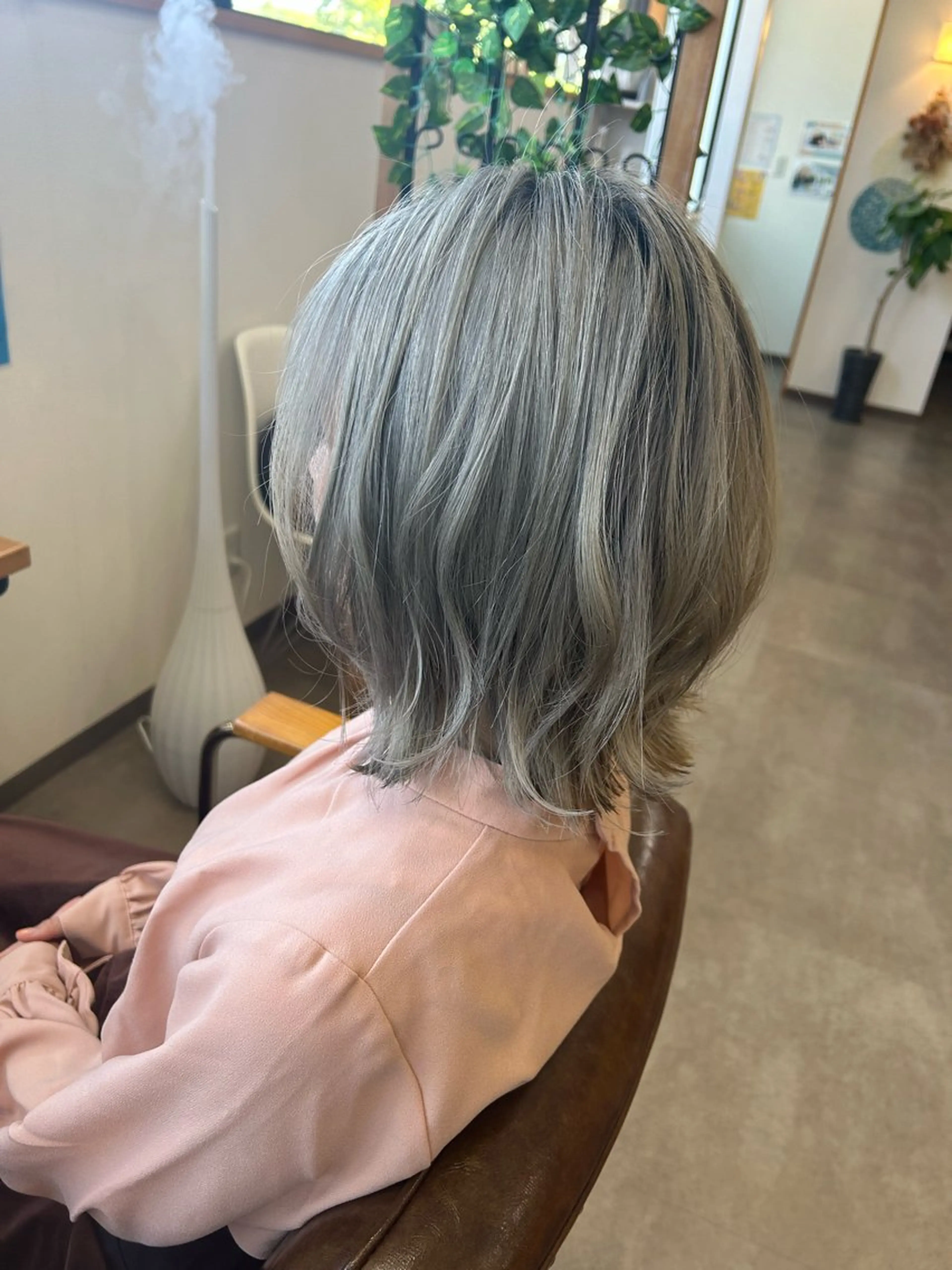 ミディアム ボブ ブリーチなしベージュ /ヘアセット/ミユのヘアスタイル