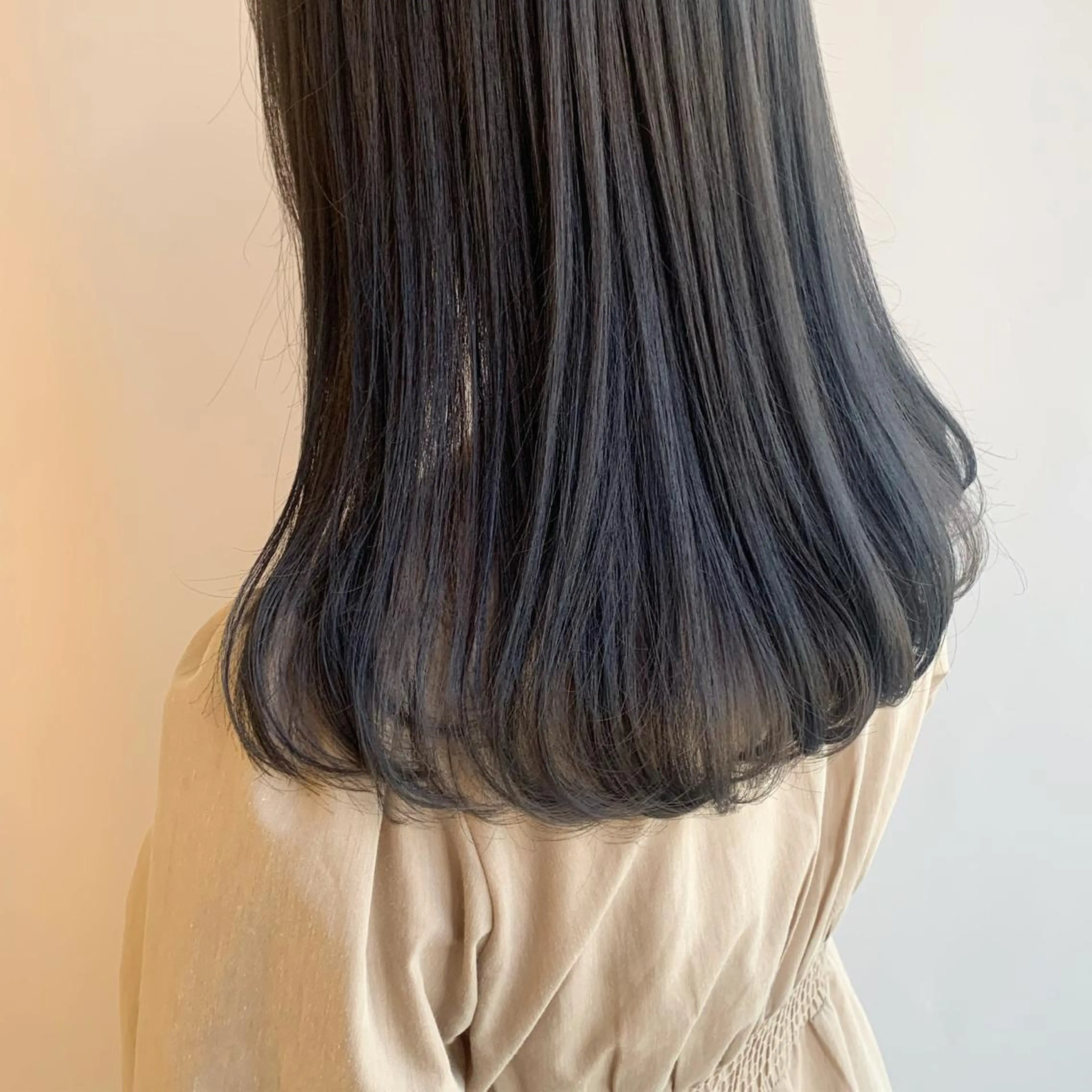カラー 山口 莉奈のヘアスタイル