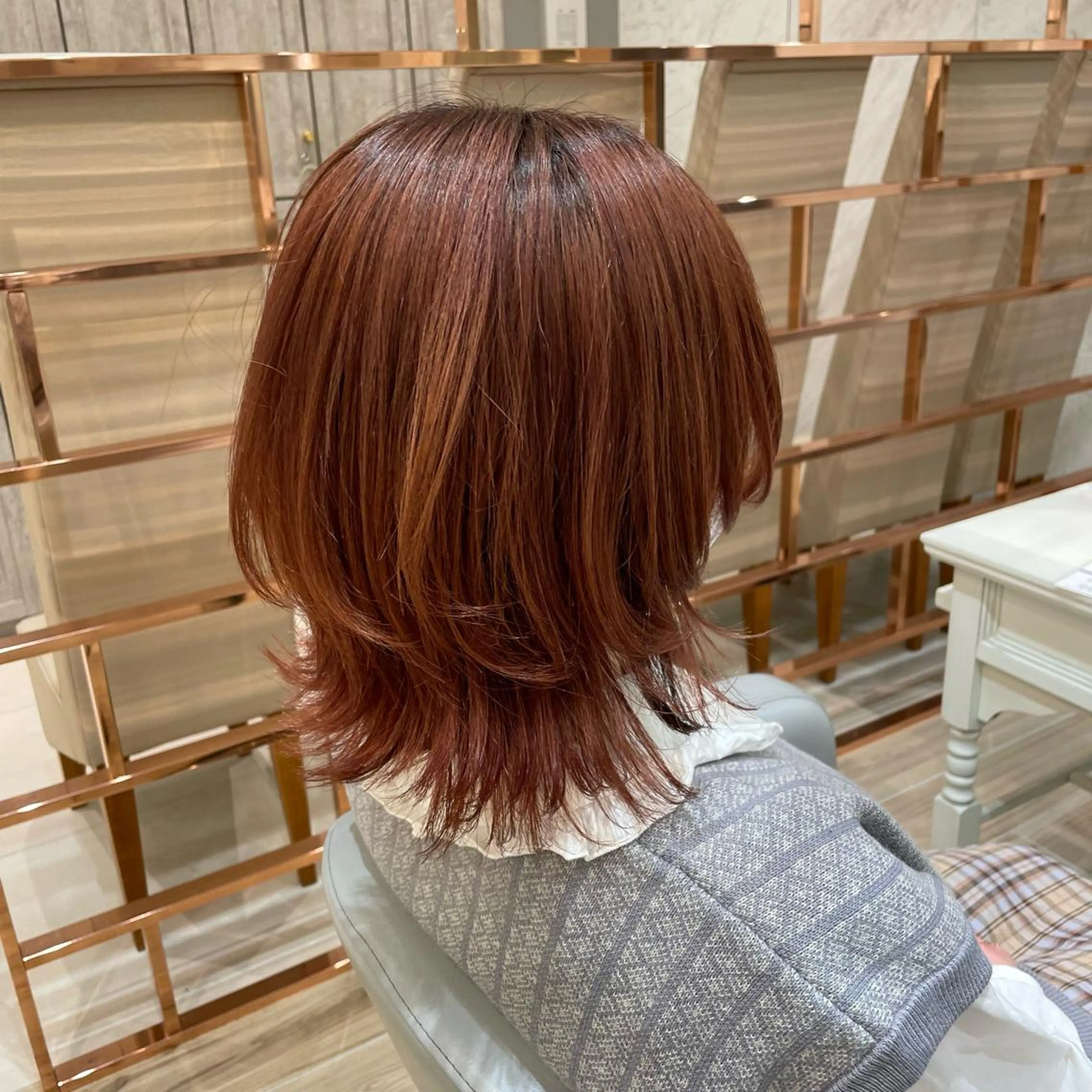 ミディアム ウルフカット 神野 れなのヘアスタイル