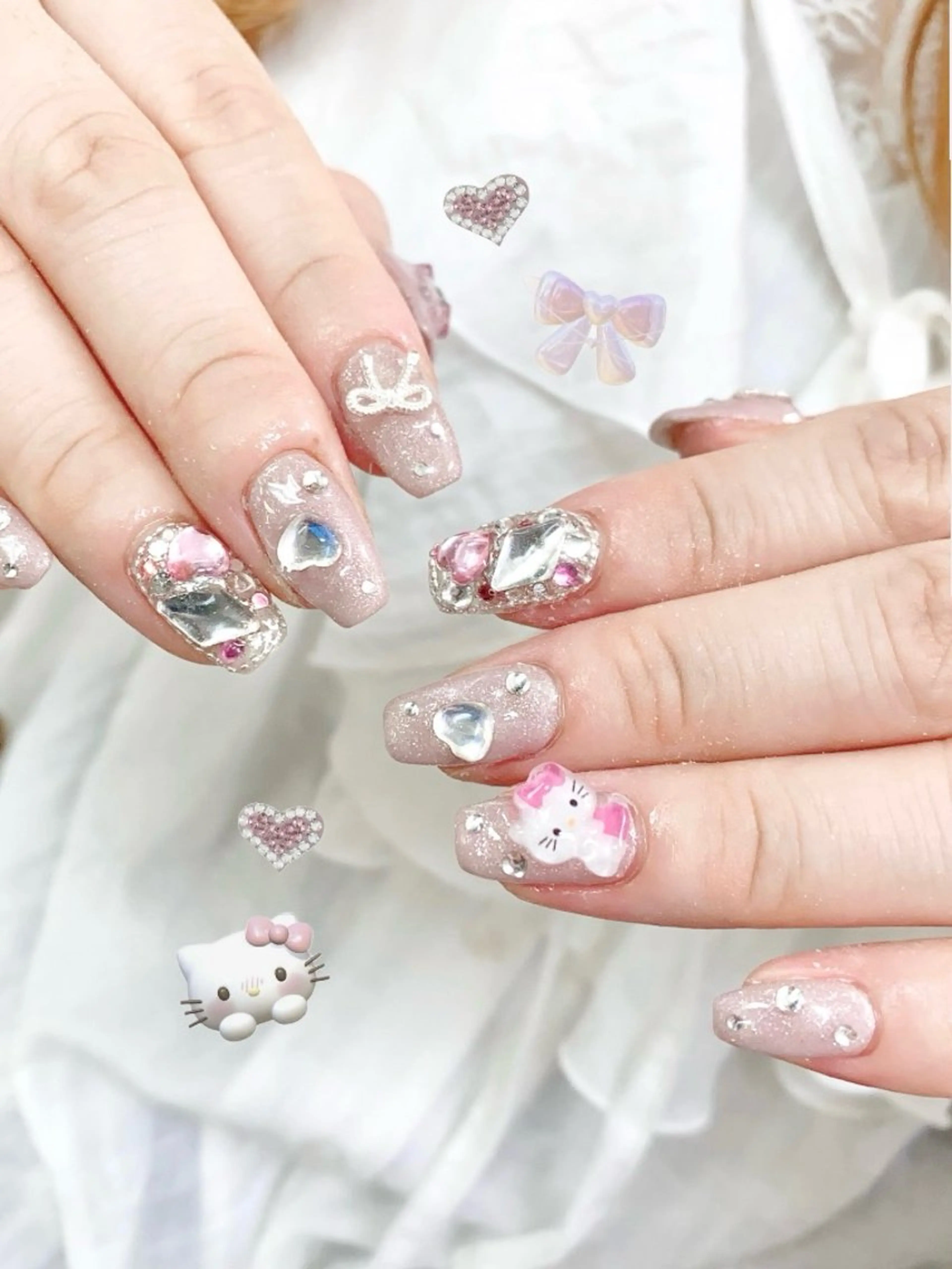 ネイル 持ち込み リボン Nailsalon mui.所属・中家 亜紗子のネイルデザイン