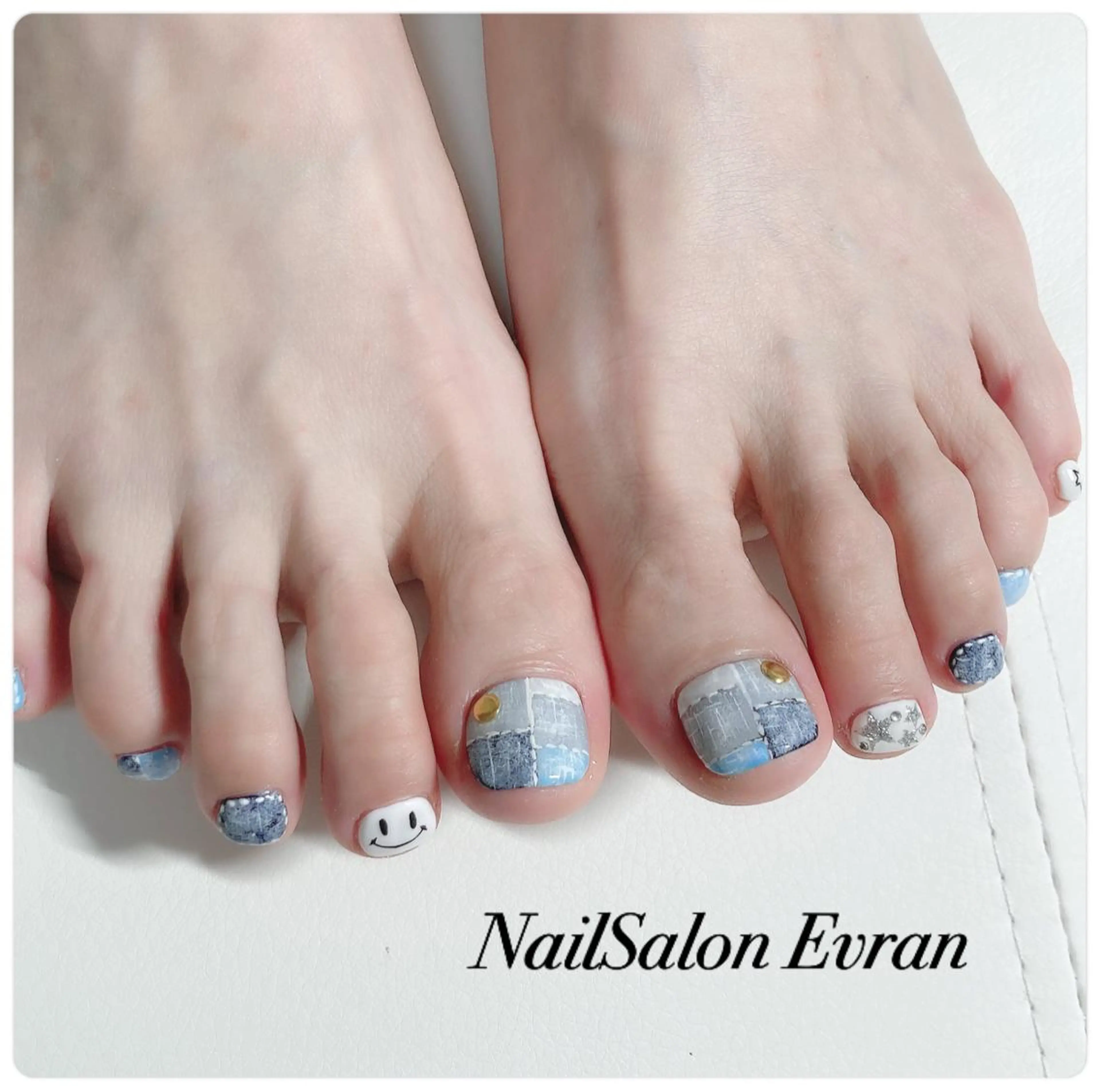 ネイル アートネイル フットネイル フレンチネイル マグネットネイル 持ち込み フットネイル Nail salon Evranのネイルデザイン