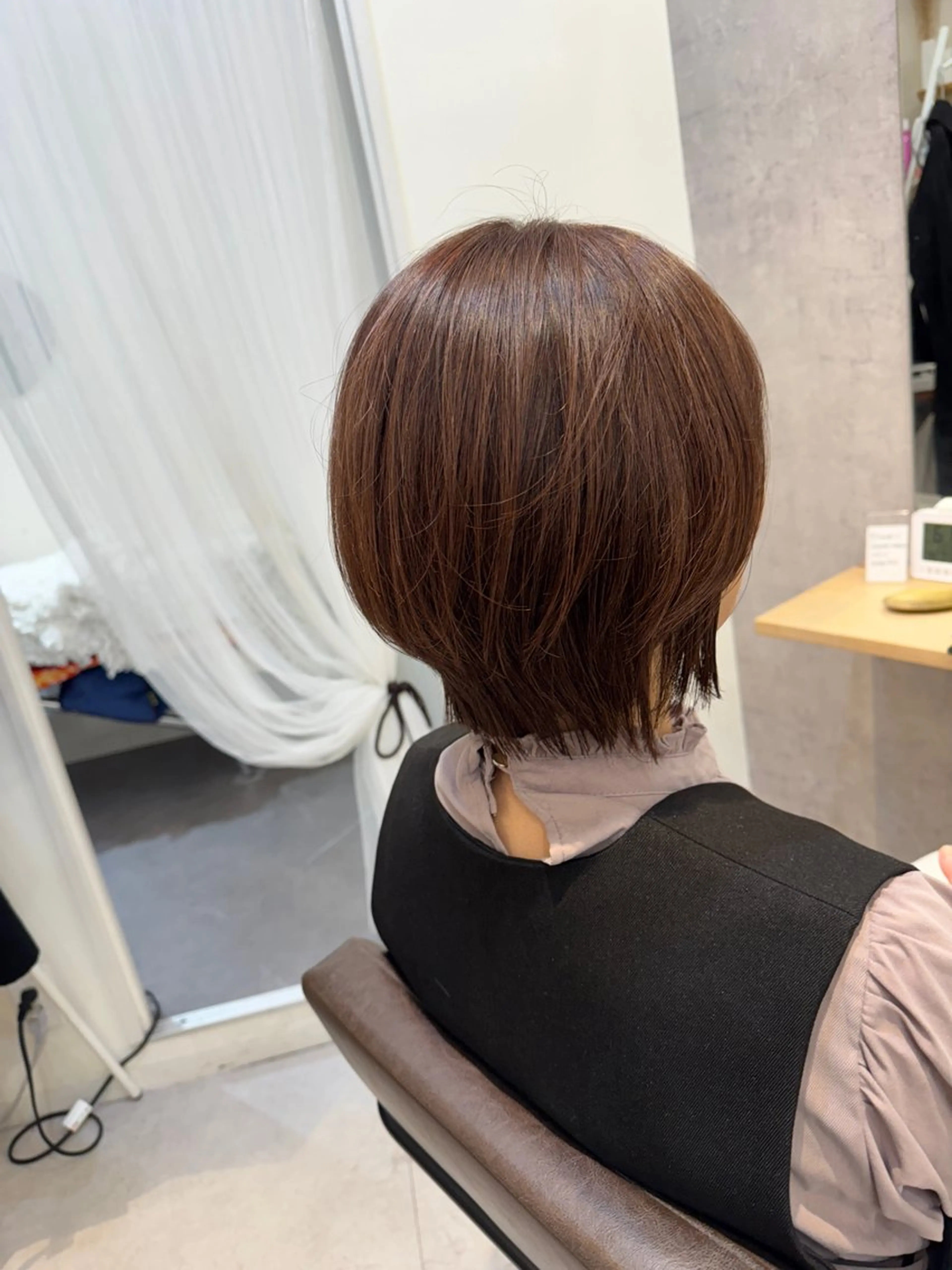 ミディアム カラー ボブ ウルフカット カット ヘアカラー トリートメント 似合う髪型が 分からない方へのヘアスタイル