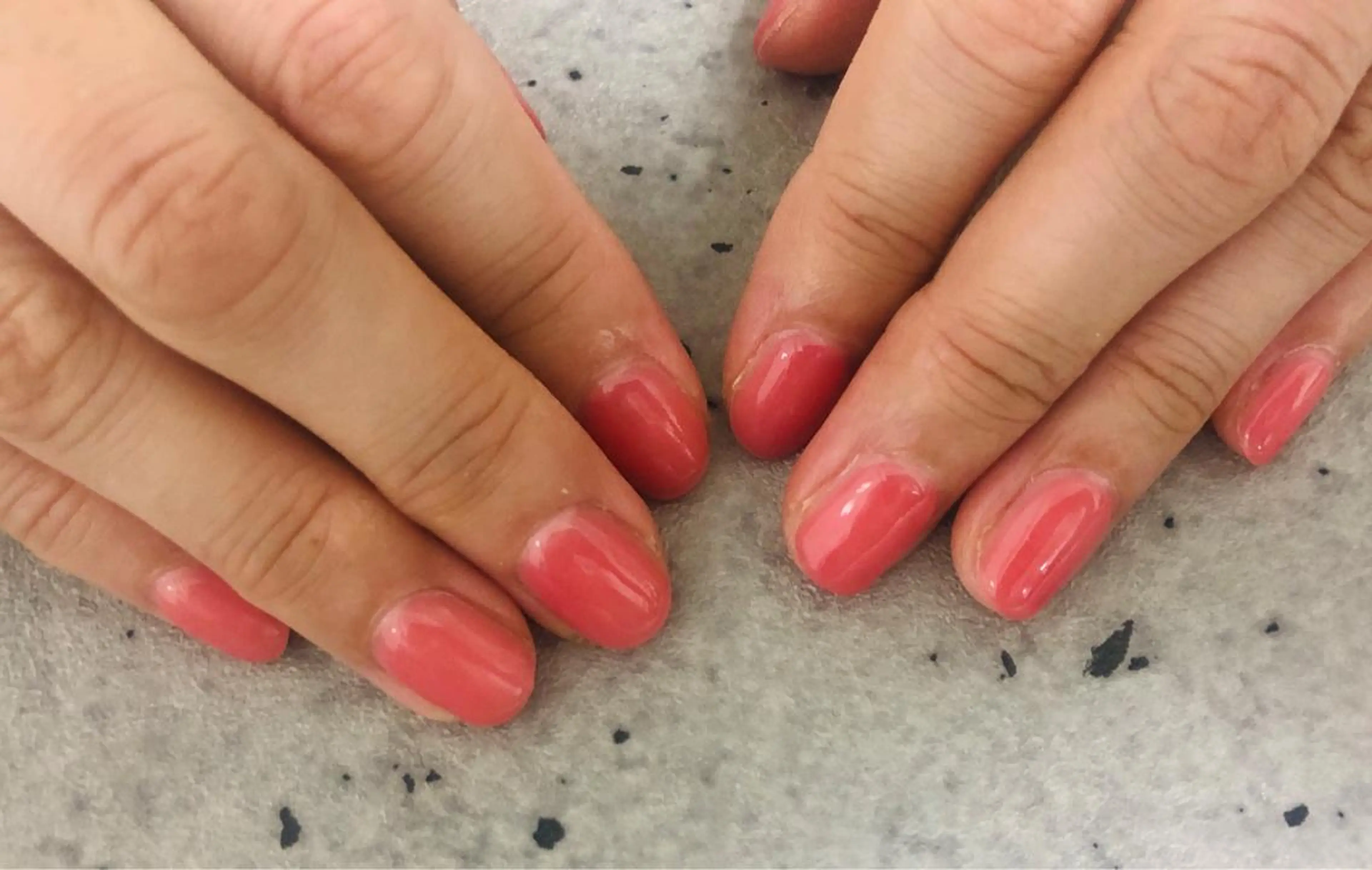 ネイル ワンカラーネイル ハンドネイル mogunail &blowのネイルデザイン