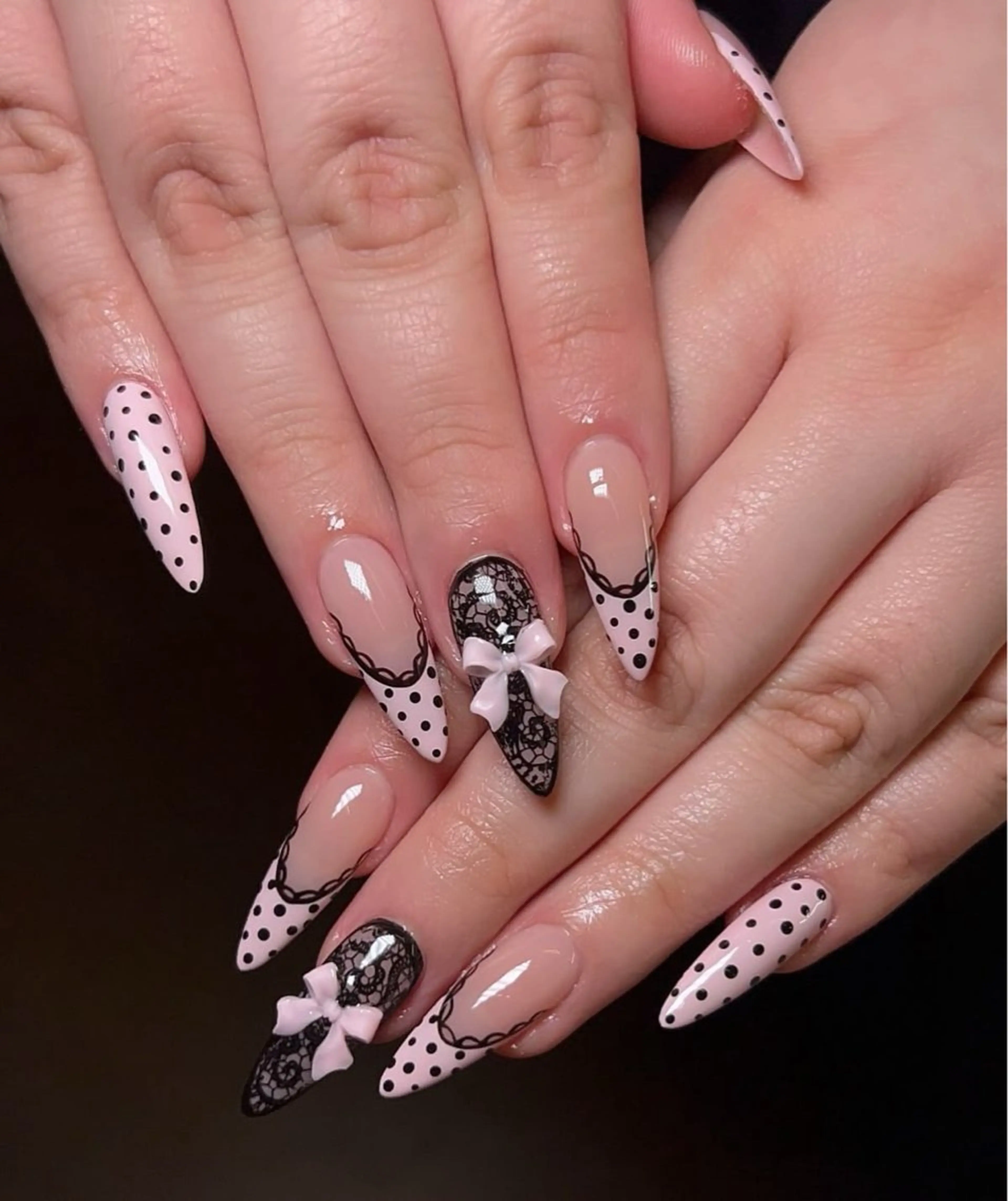 ネイル フレンチネイル ジェルネイル マグネットネイル 持ち込み ニュアンスネイル ハンドネイル Ribbonnail salonのネイルデザイン