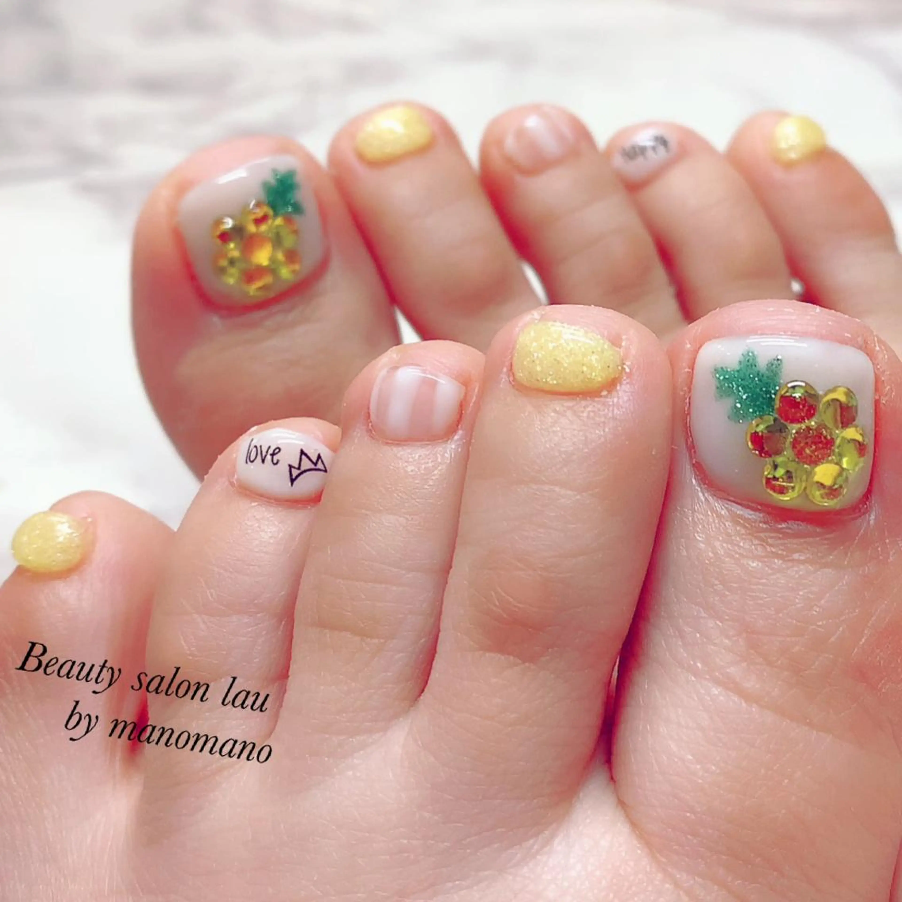 ネイル フットネイル ラウバイマノマノ なかざとのネイルデザイン