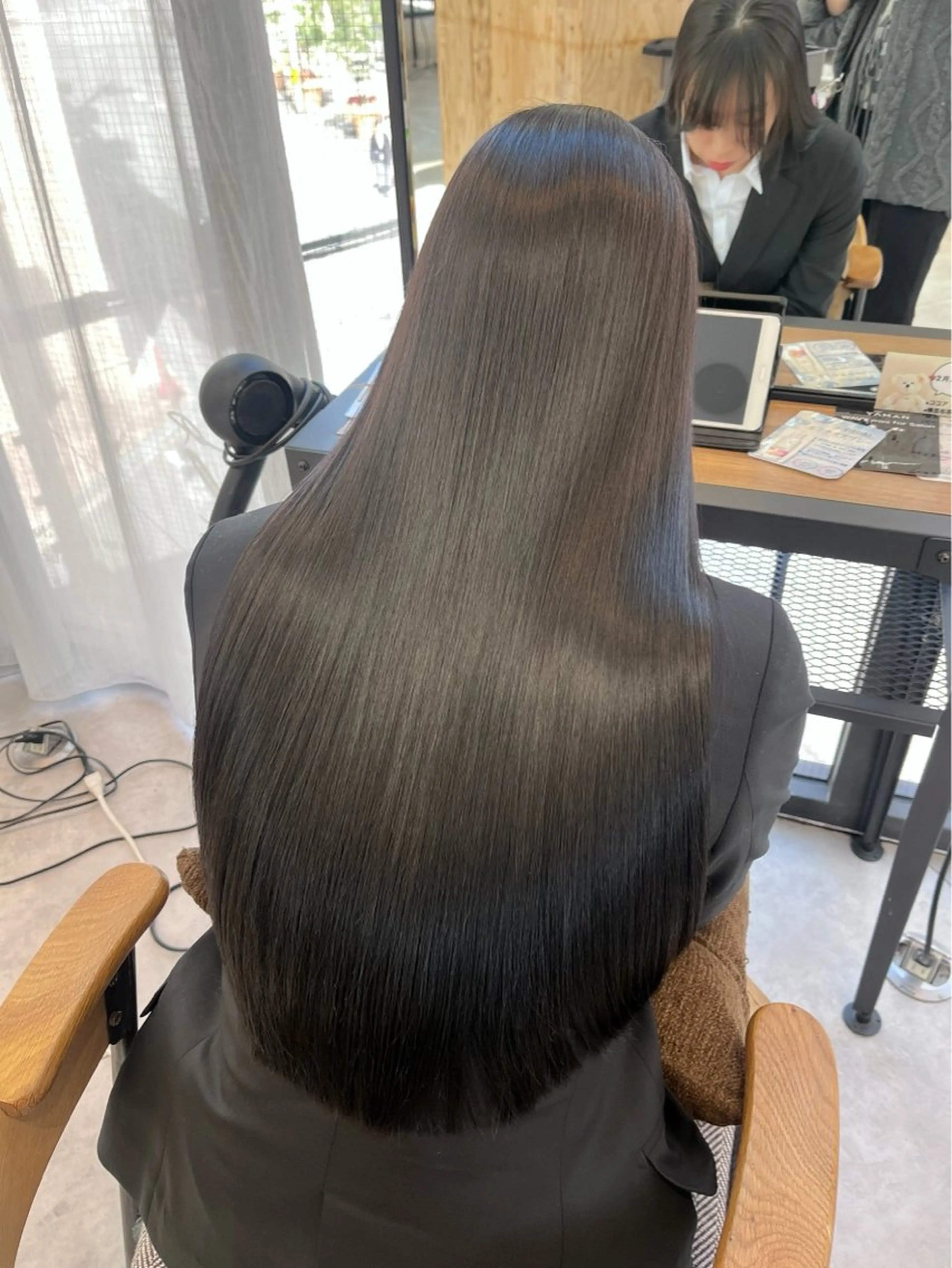 ロング トリートメント 堀江 真維のヘアスタイル
