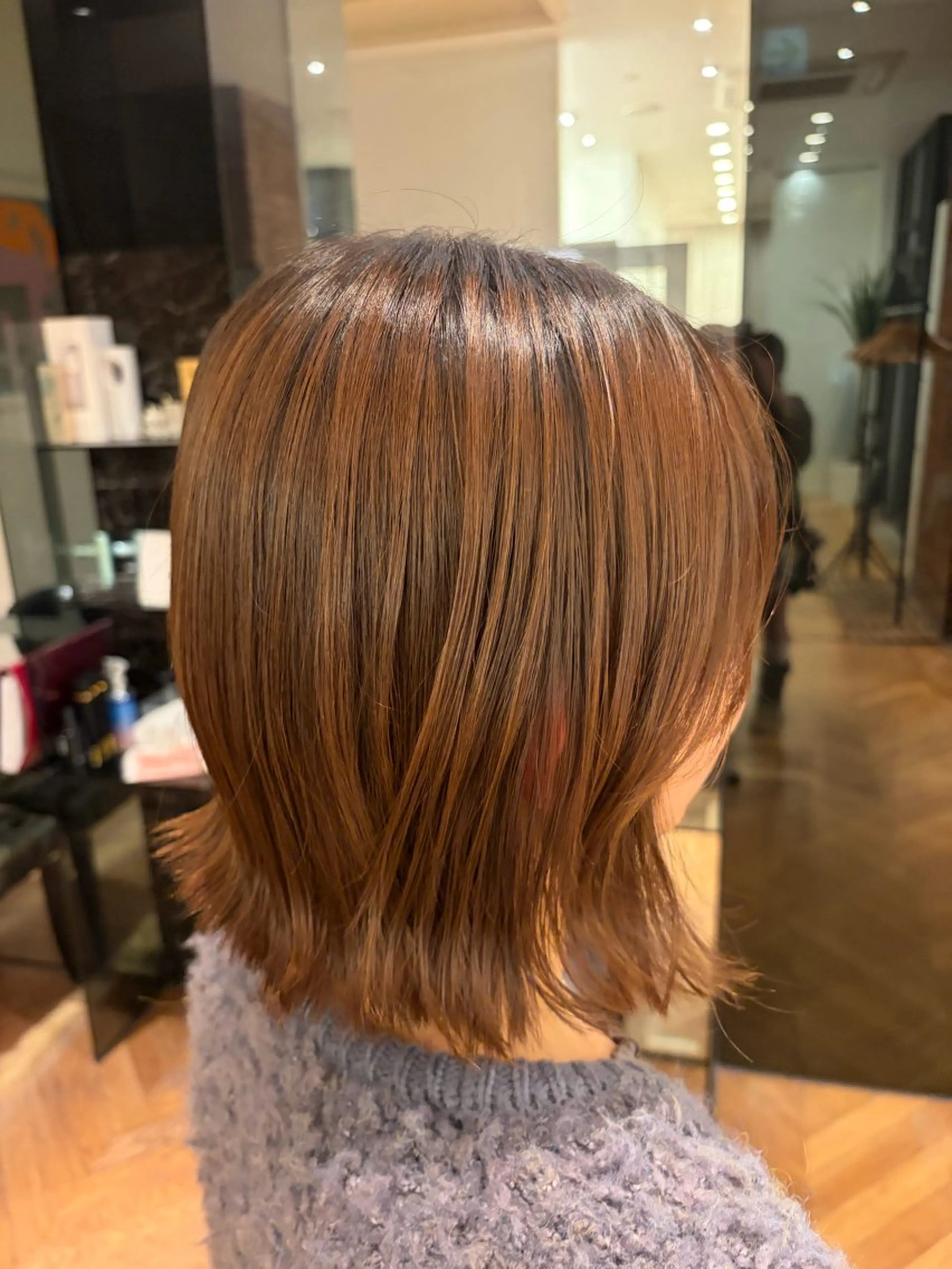 ミディアム ボブ カット 梶原 美保のヘアスタイル