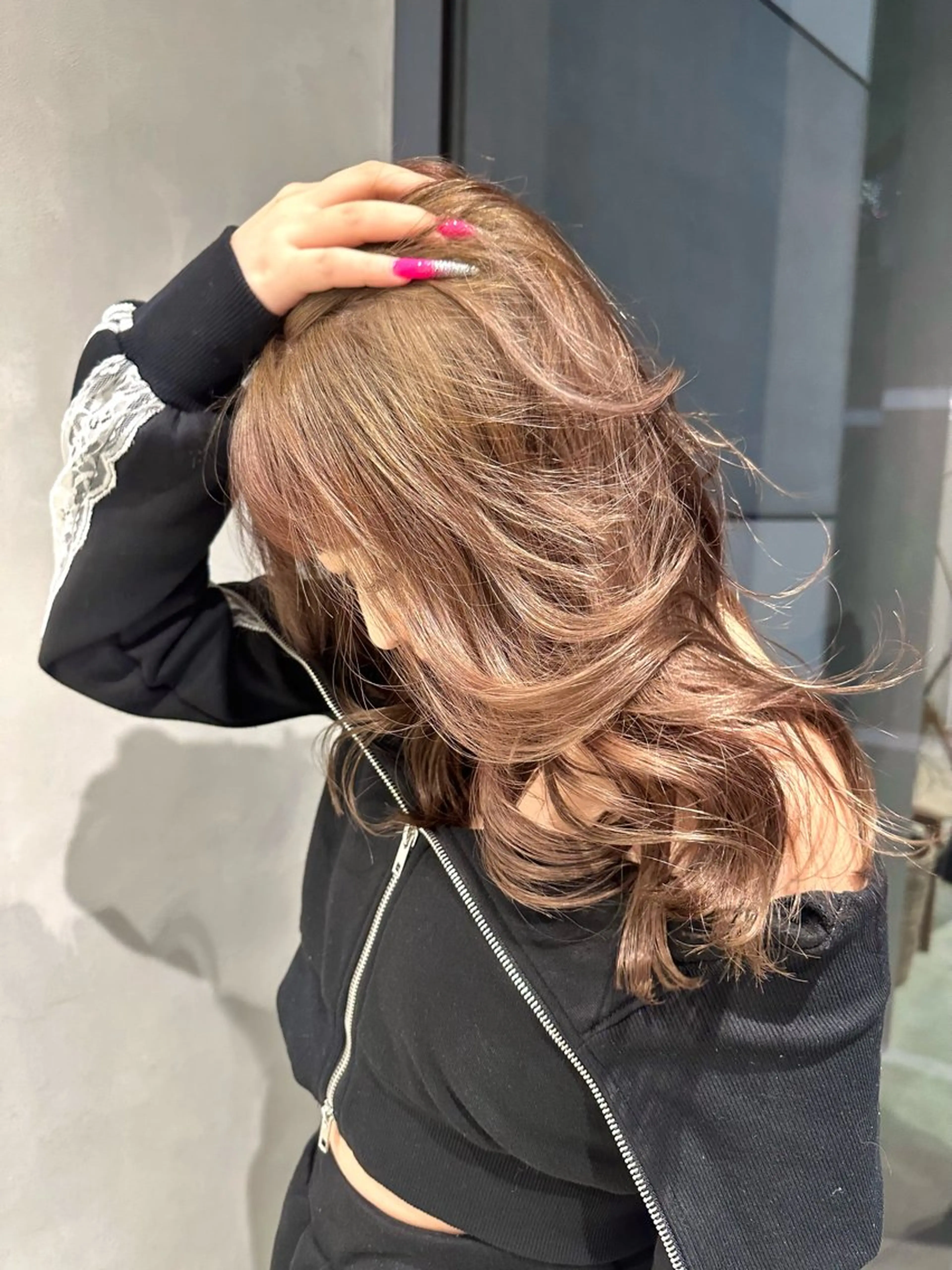 ロング カラー ブリーチ ブラウンカラー レイヤーカット カット ヘアカラー トリートメント 可愛いベージュ作る 美容師/あかね🧸のヘアスタイル