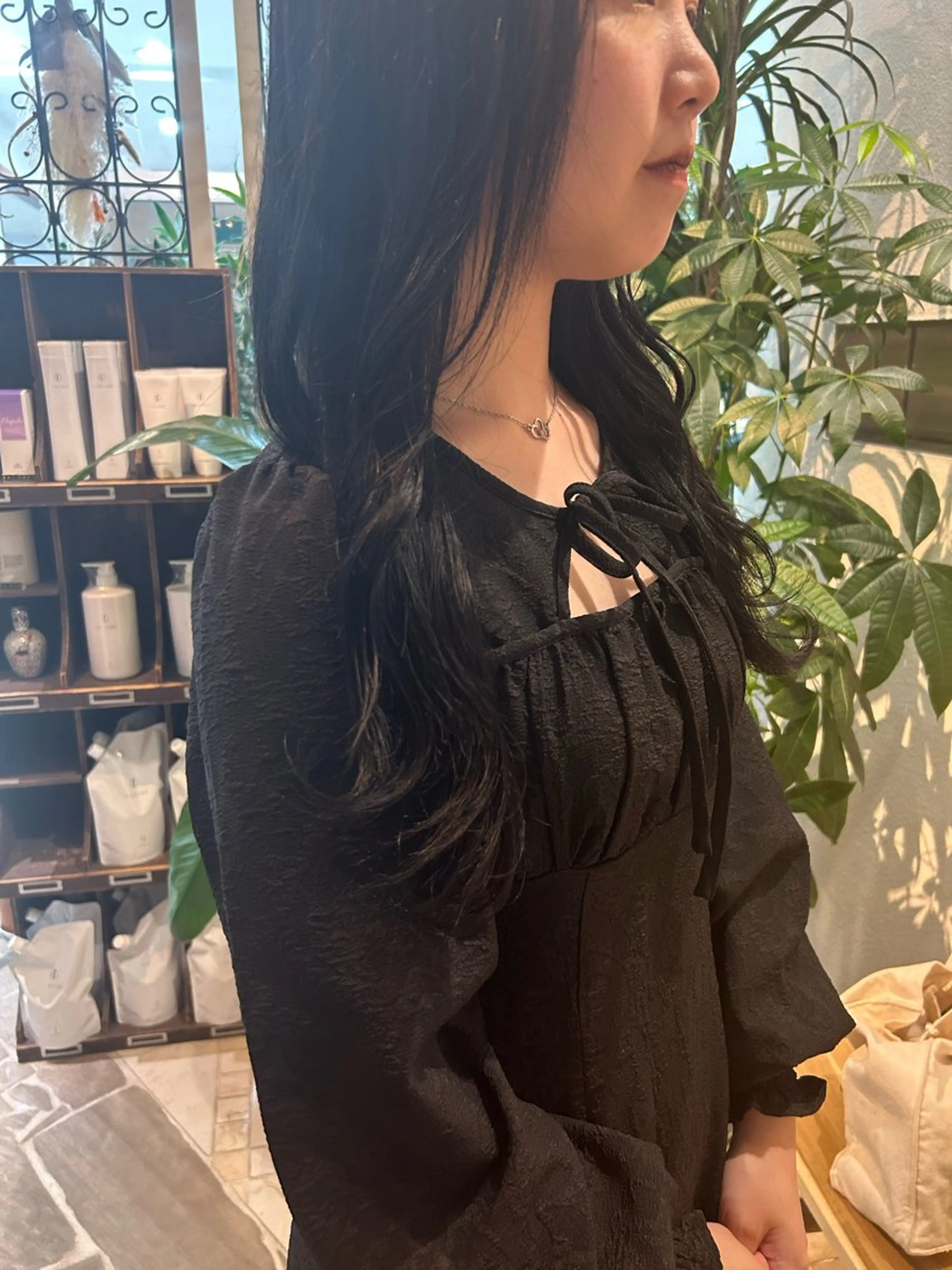 ロング カラー 黒髪 ブルーカラー ブルーブラック 透明感カラー ピンク/艶感カラー / AIRI🎀🎀のヘアスタイル