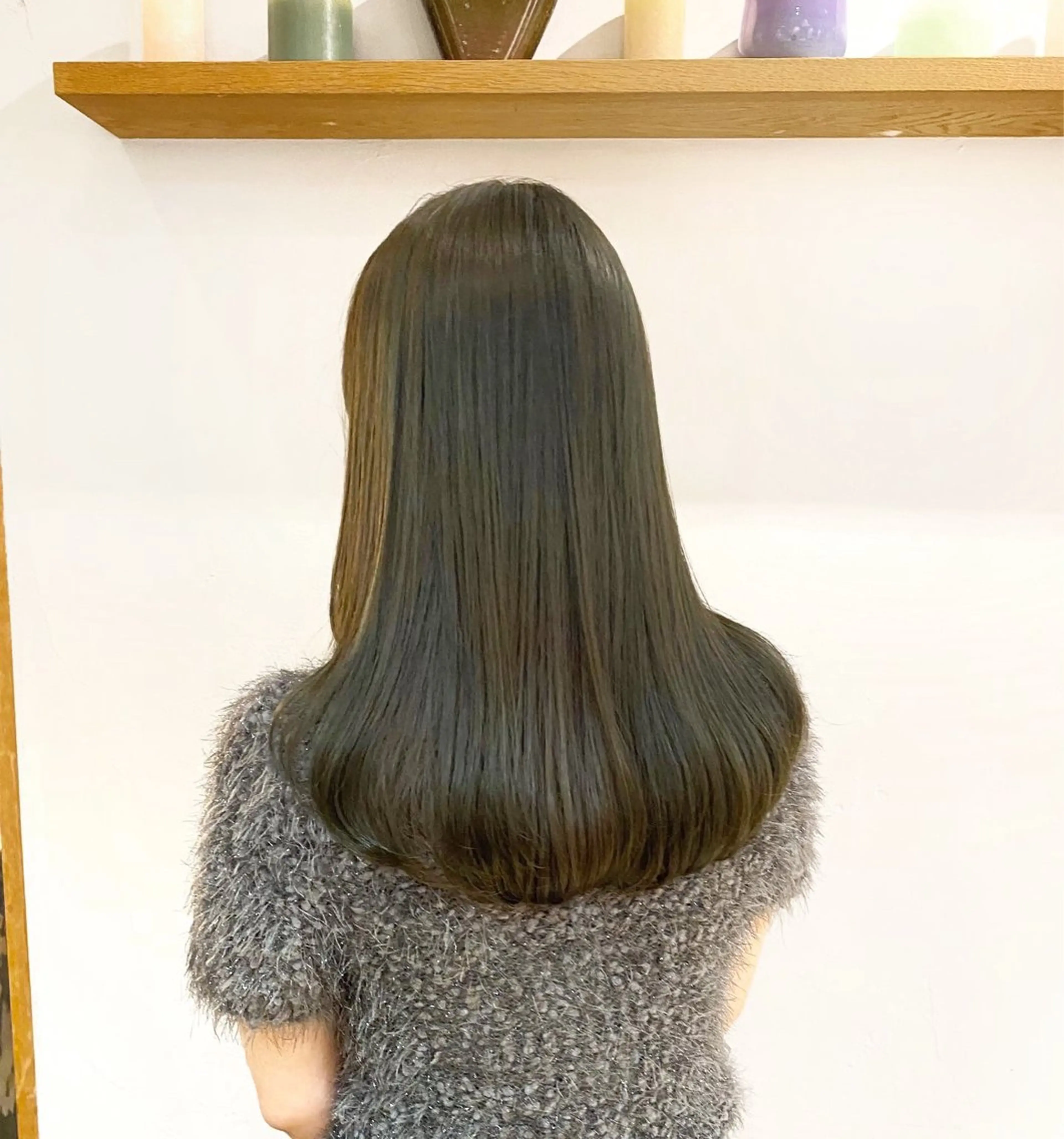 ミディアム カラー ベージュカラー オリーブベージュ カット ヘアカラー Lomalia 🤍🫧/makoのマツエク・マツパデザイン