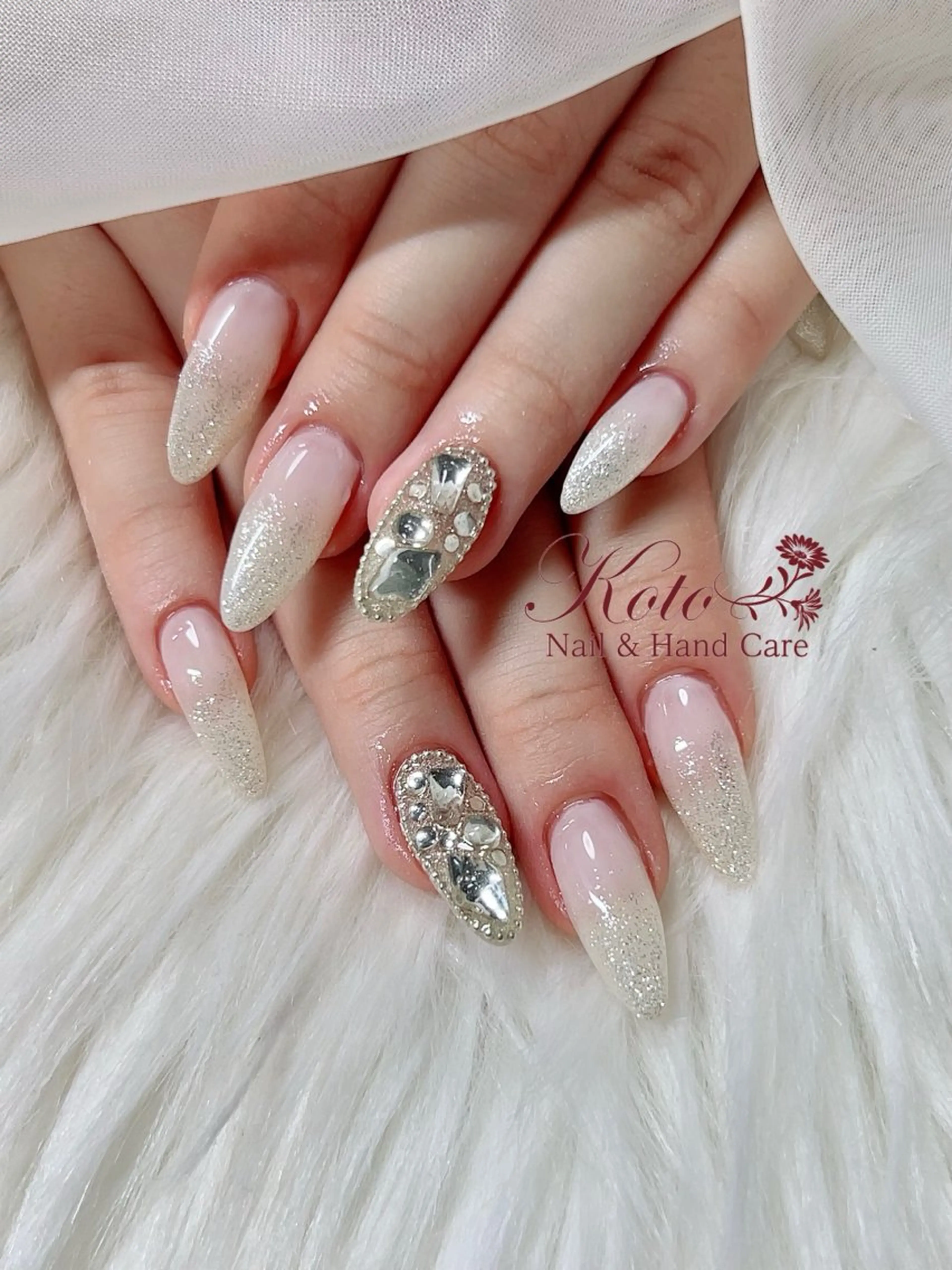 ネイル 長さ出し ジェルネイル 持ち込み ニュアンスネイル 赤色 ハンドネイル Nail Salon KOTOのネイルデザイン