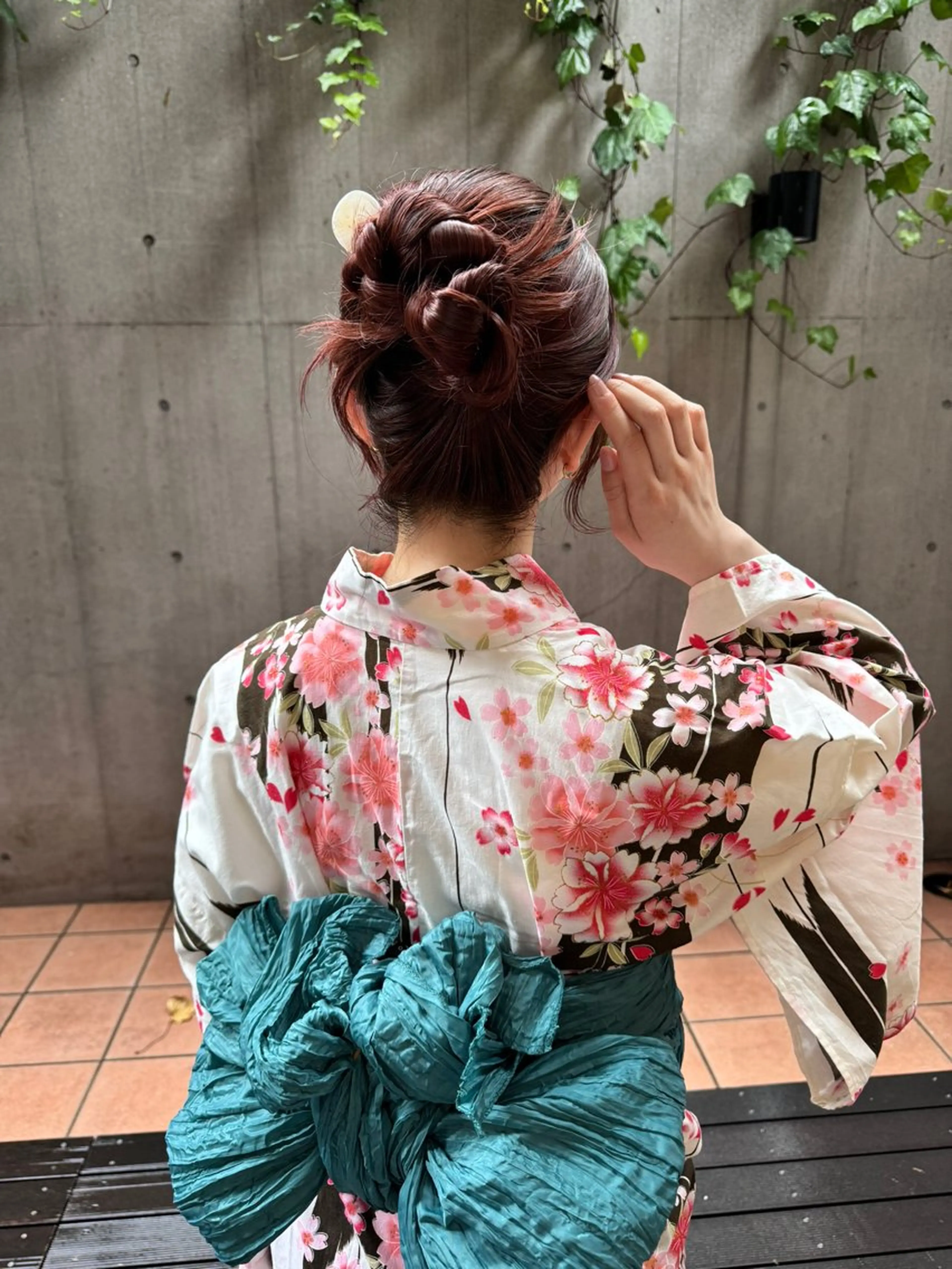ミディアム 浴衣 カット パーマ 大橋 芽衣のヘアスタイル