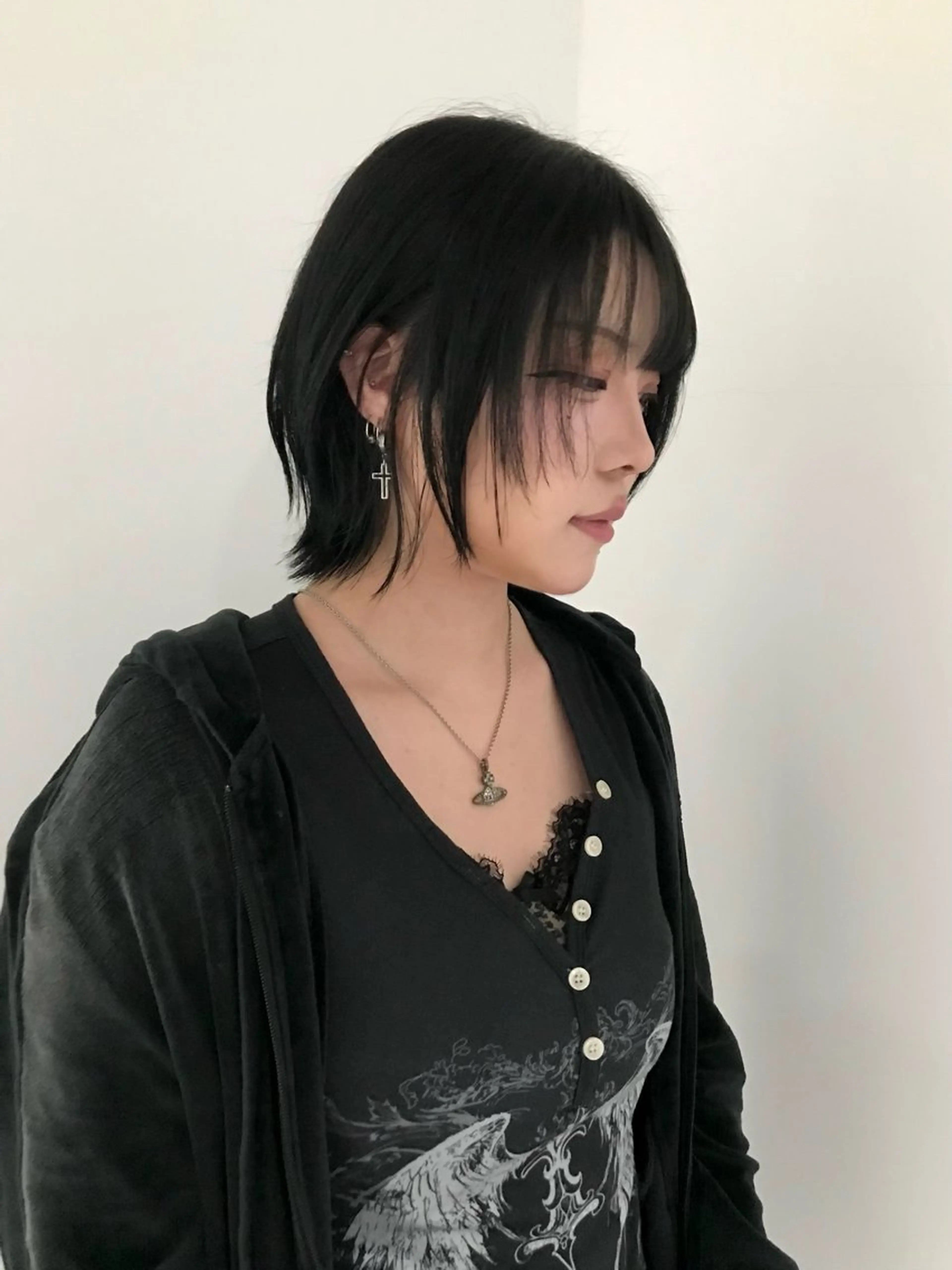 ショート レイヤーカット カット トリートメント kosoraレイヤー ハイトーン/デザインのヘアスタイル