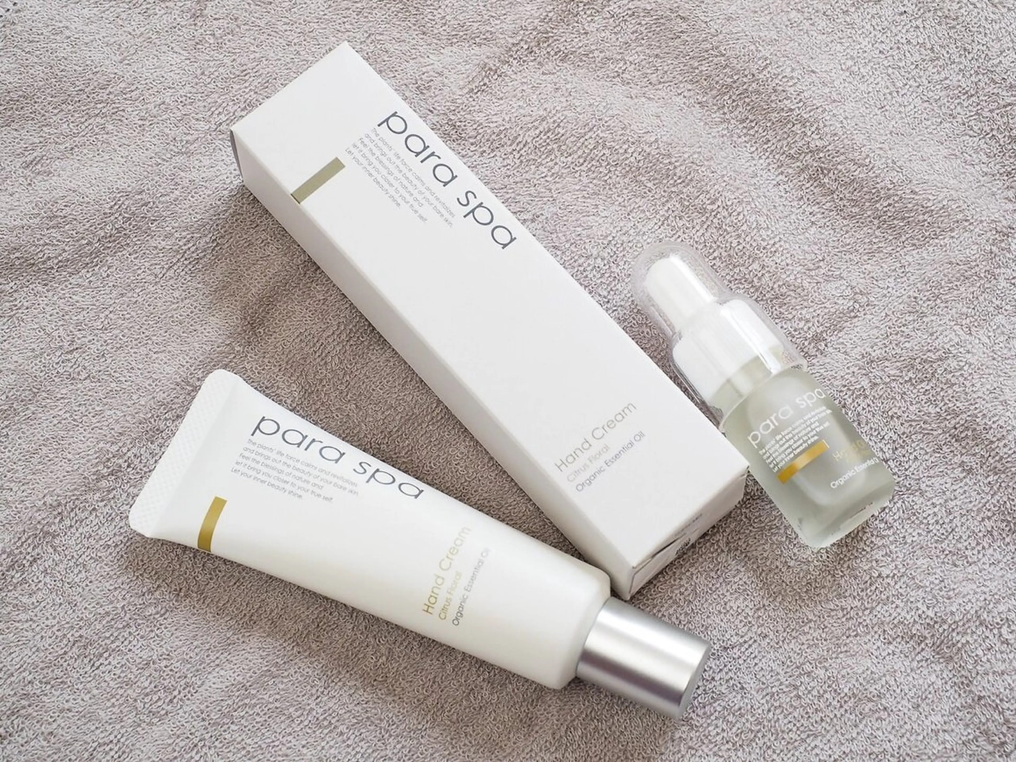 Lovinなんばスカイオ店所属・Shikata Asukaのネイルデザイン