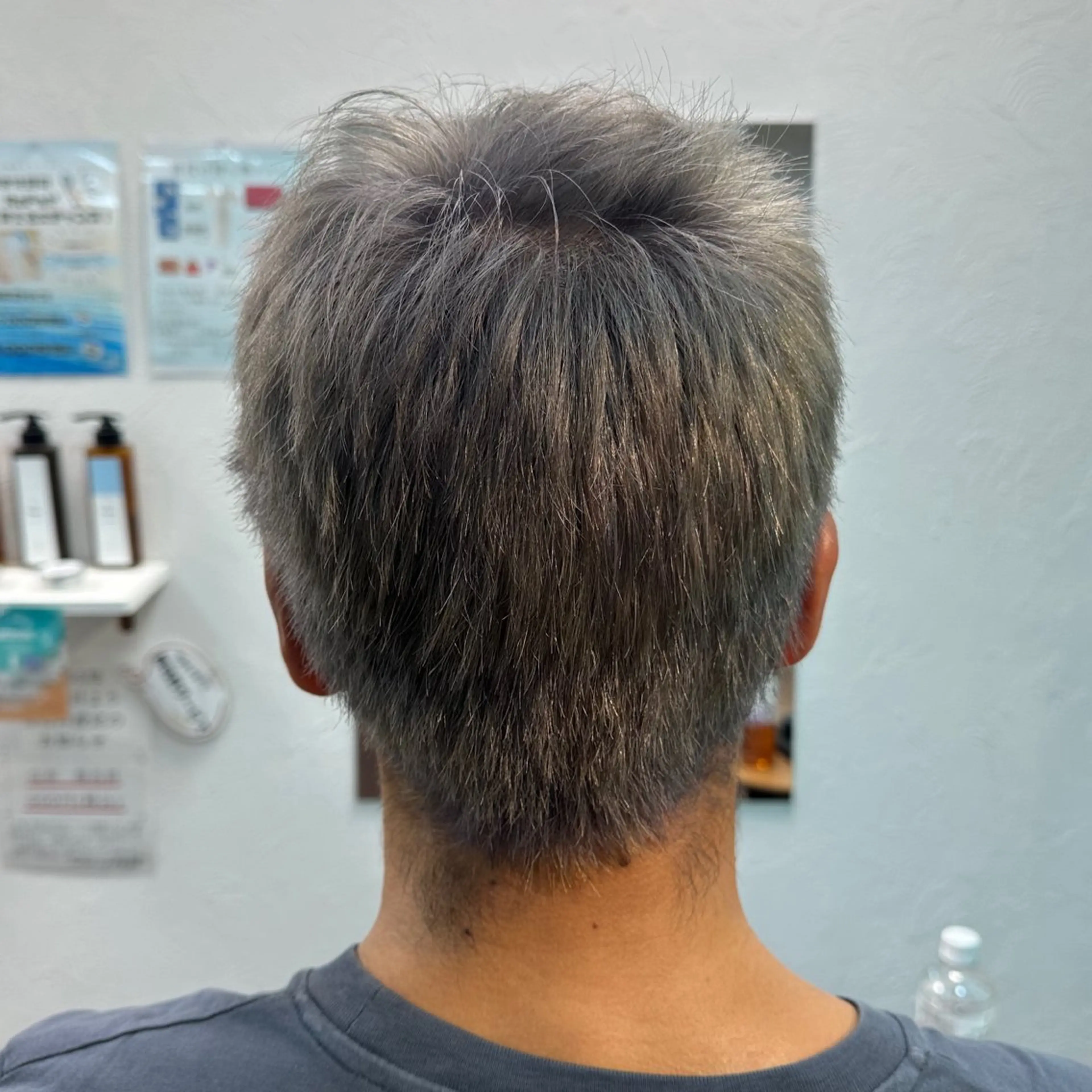 カラー メンズ 三原 友美のヘアスタイル