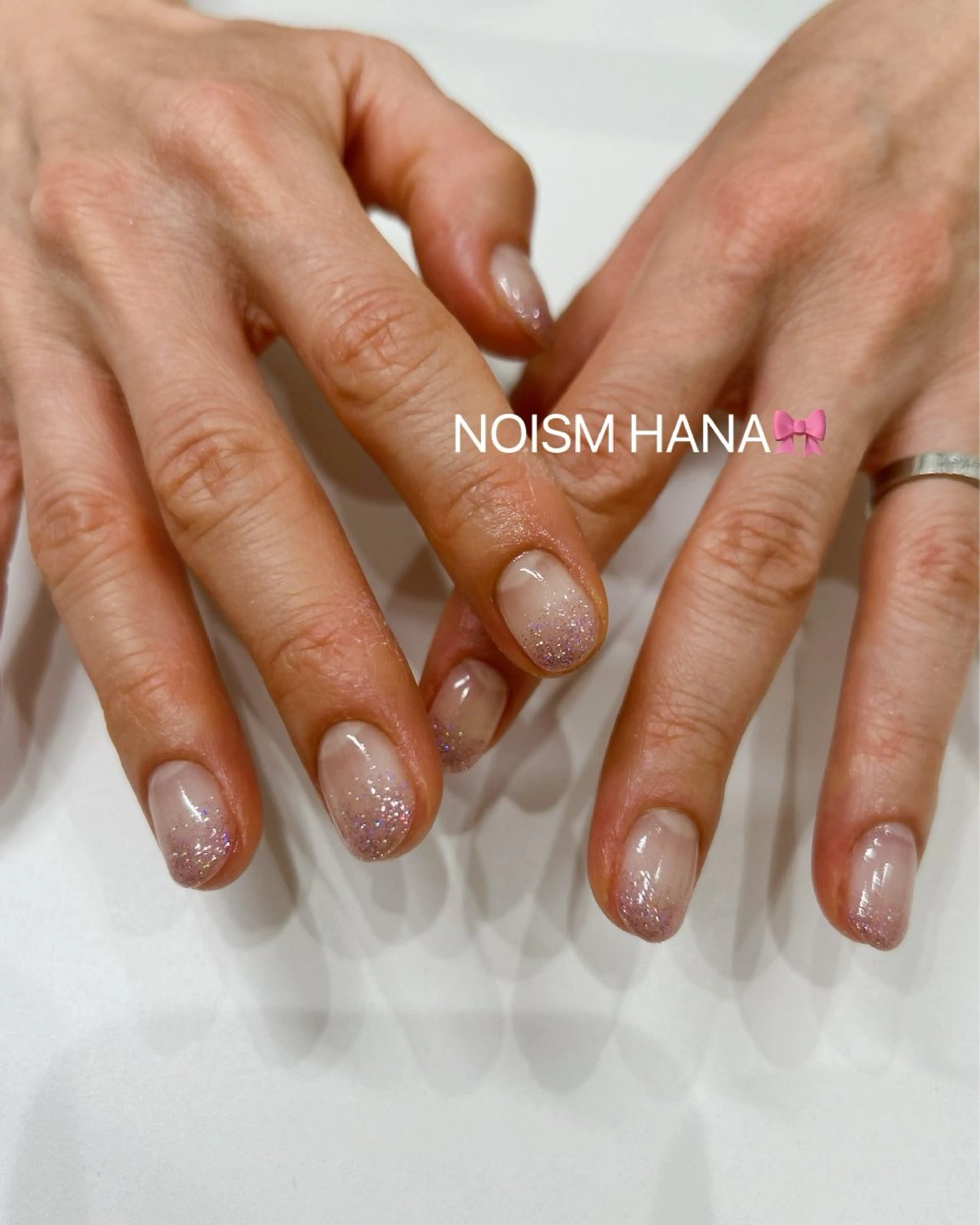 ネイル グラデーション キラキラネイル 韓国ネイル マグネットネイル ニュアンスネイル ハンドネイル 🎀大人nail /NOISMはな🎀のネイルデザイン