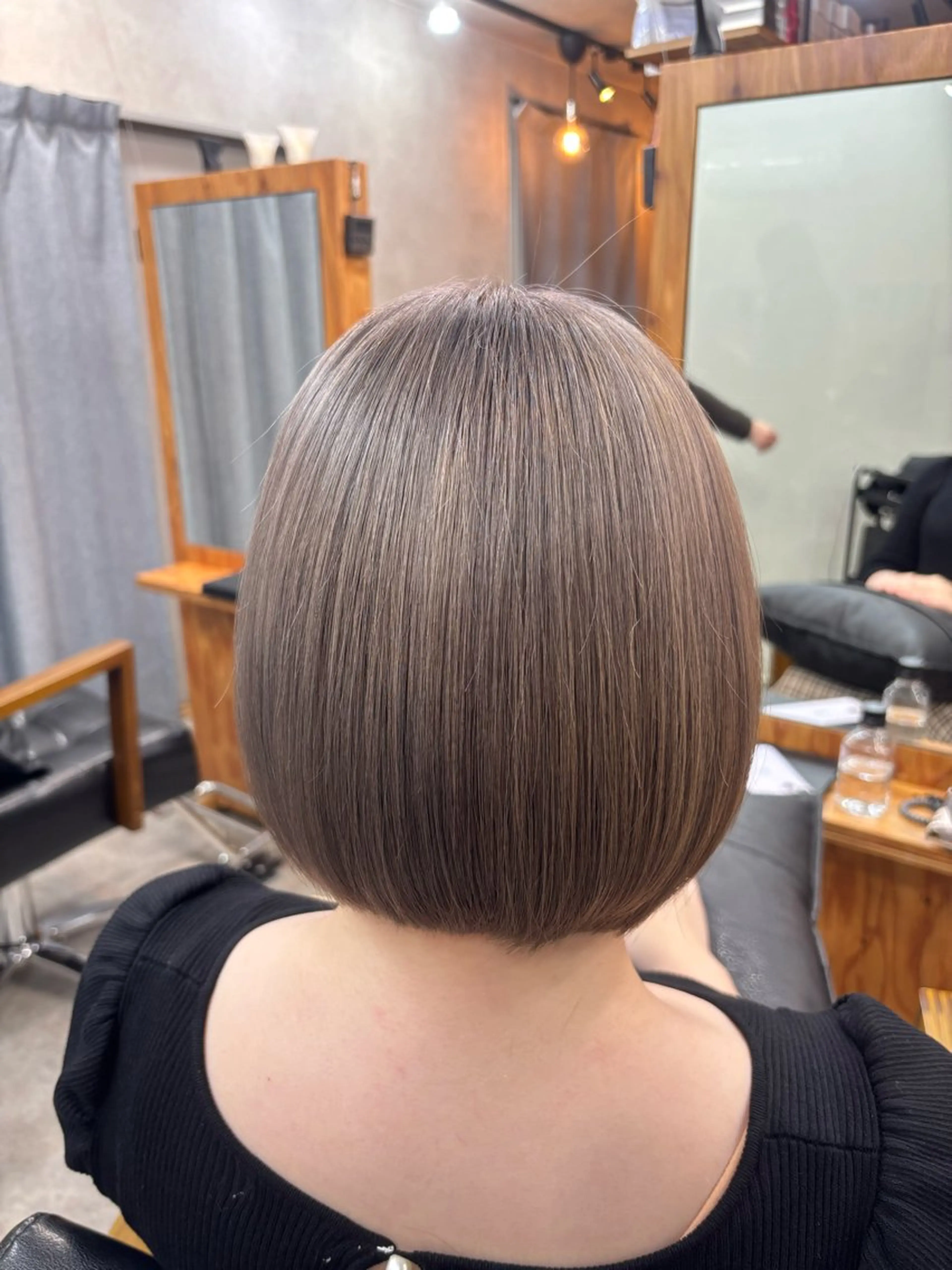 カラー 藤井 悠希のヘアスタイル