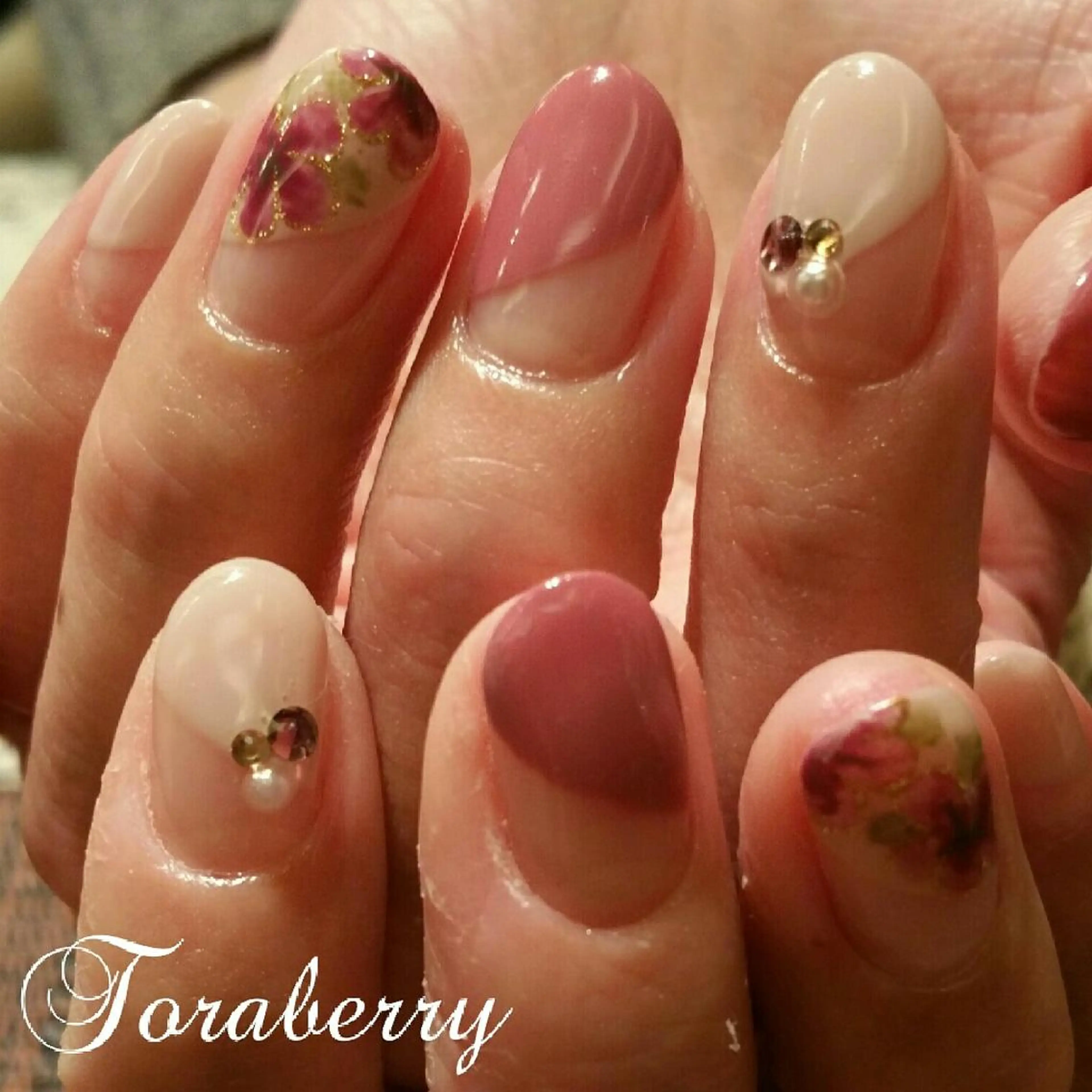 ネイル ネイリスト なつみのネイルデザイン