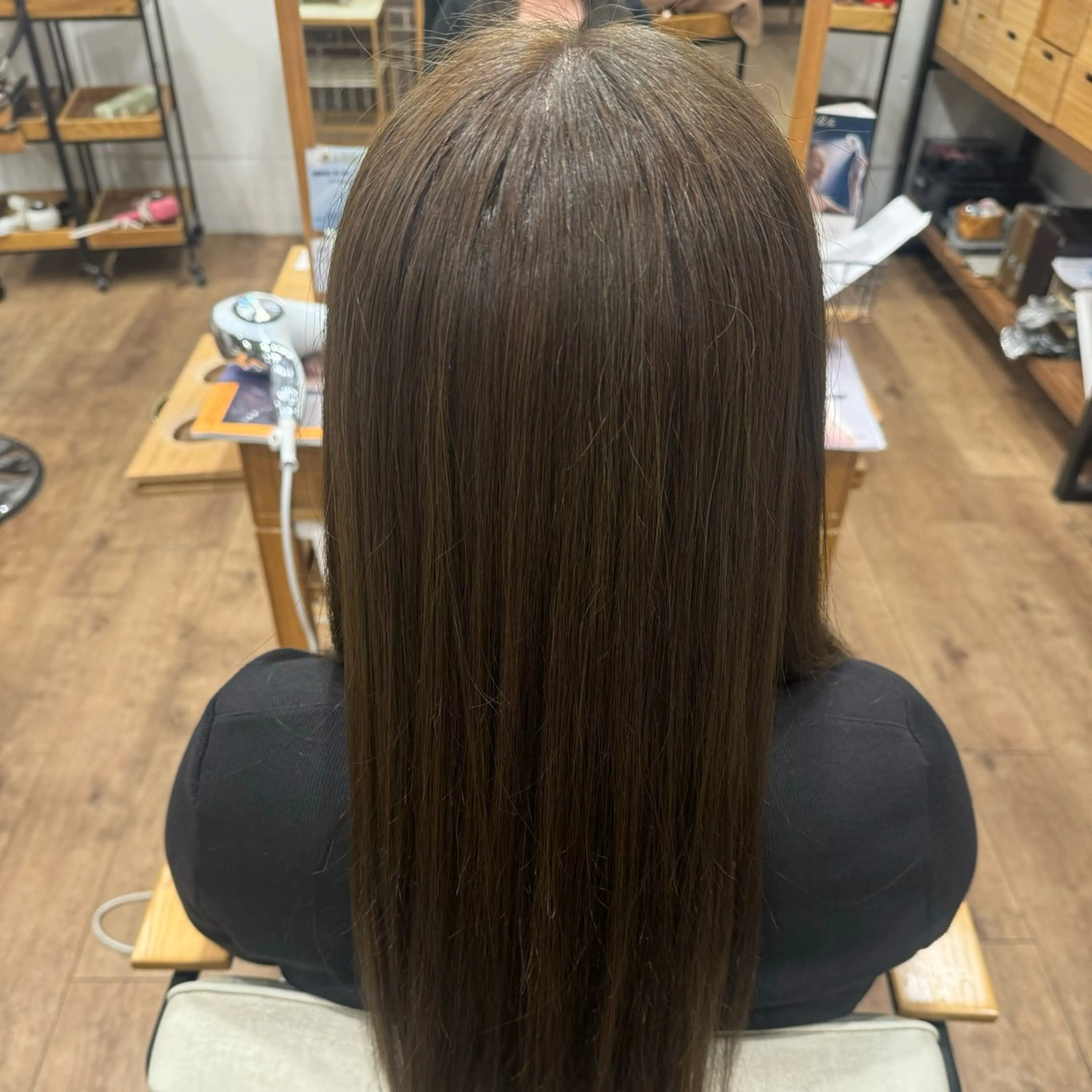 ロング カラー 新井 菜摘のヘアスタイル