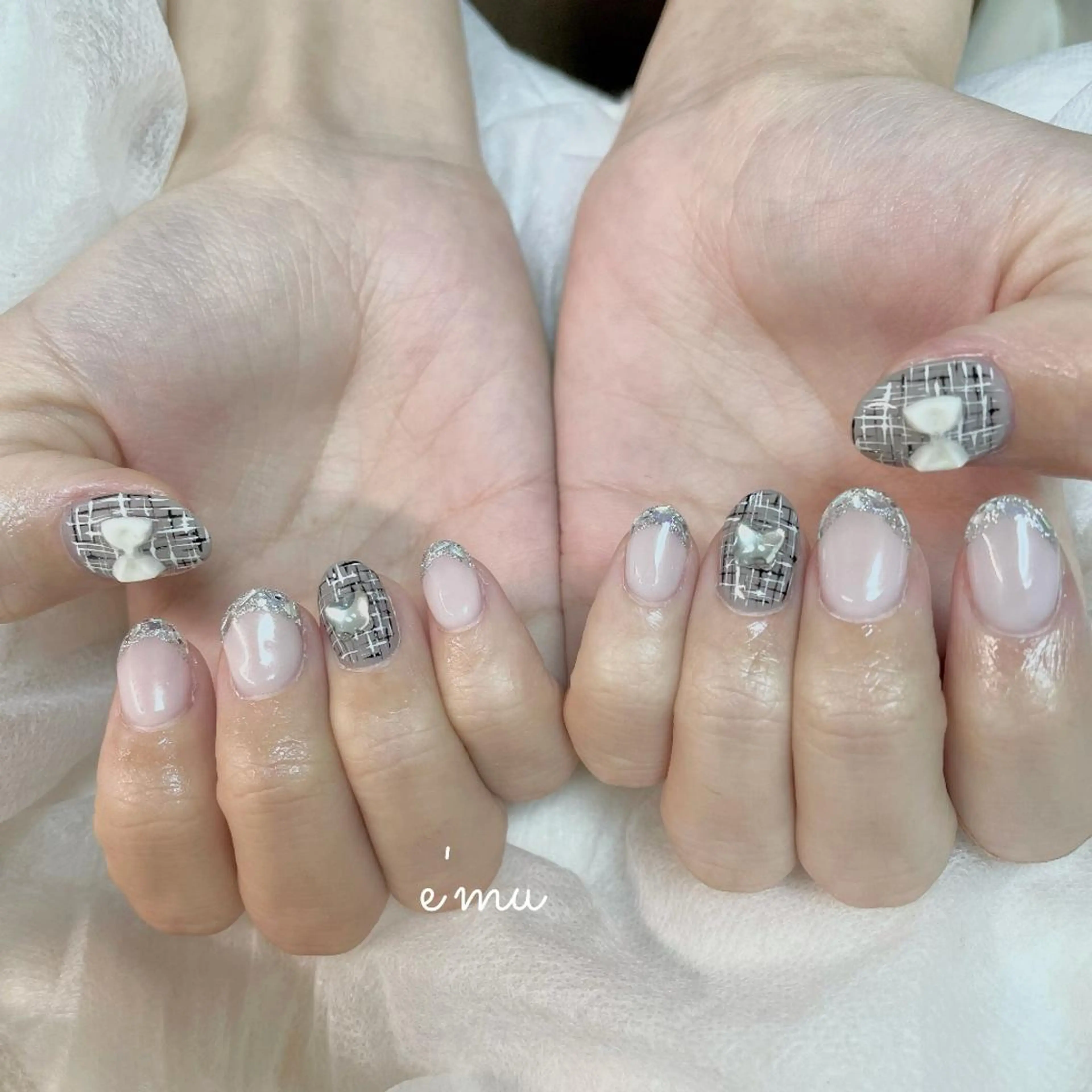 ネイル フレンチネイル ガラスフレンチ リボン ツイードネイル nail salon e'mu💐のネイルデザイン