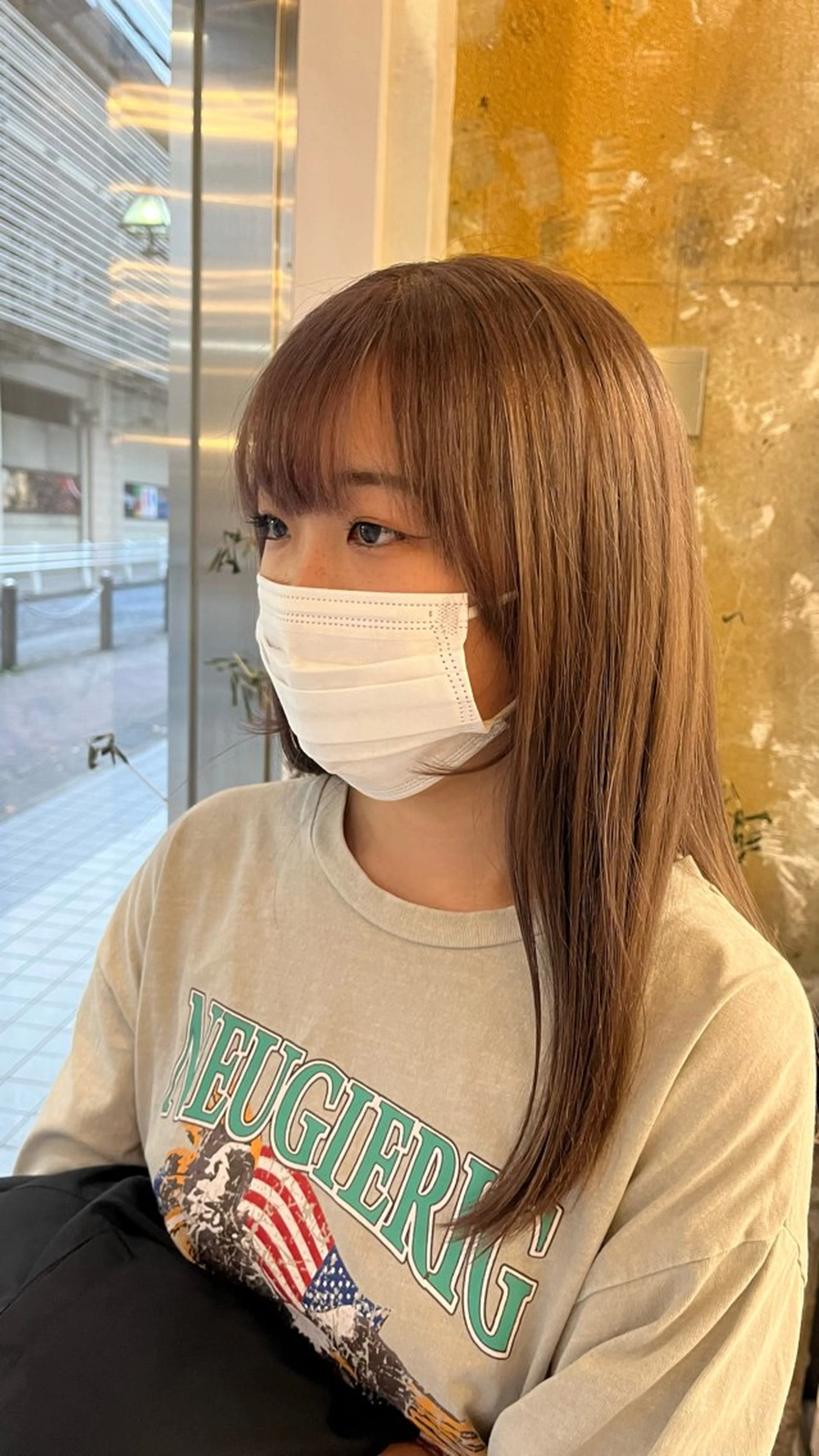 セミロング カット 𝑴𝑰𝑨🎀赤髪 /ピンク/髪質改善のヘアスタイル