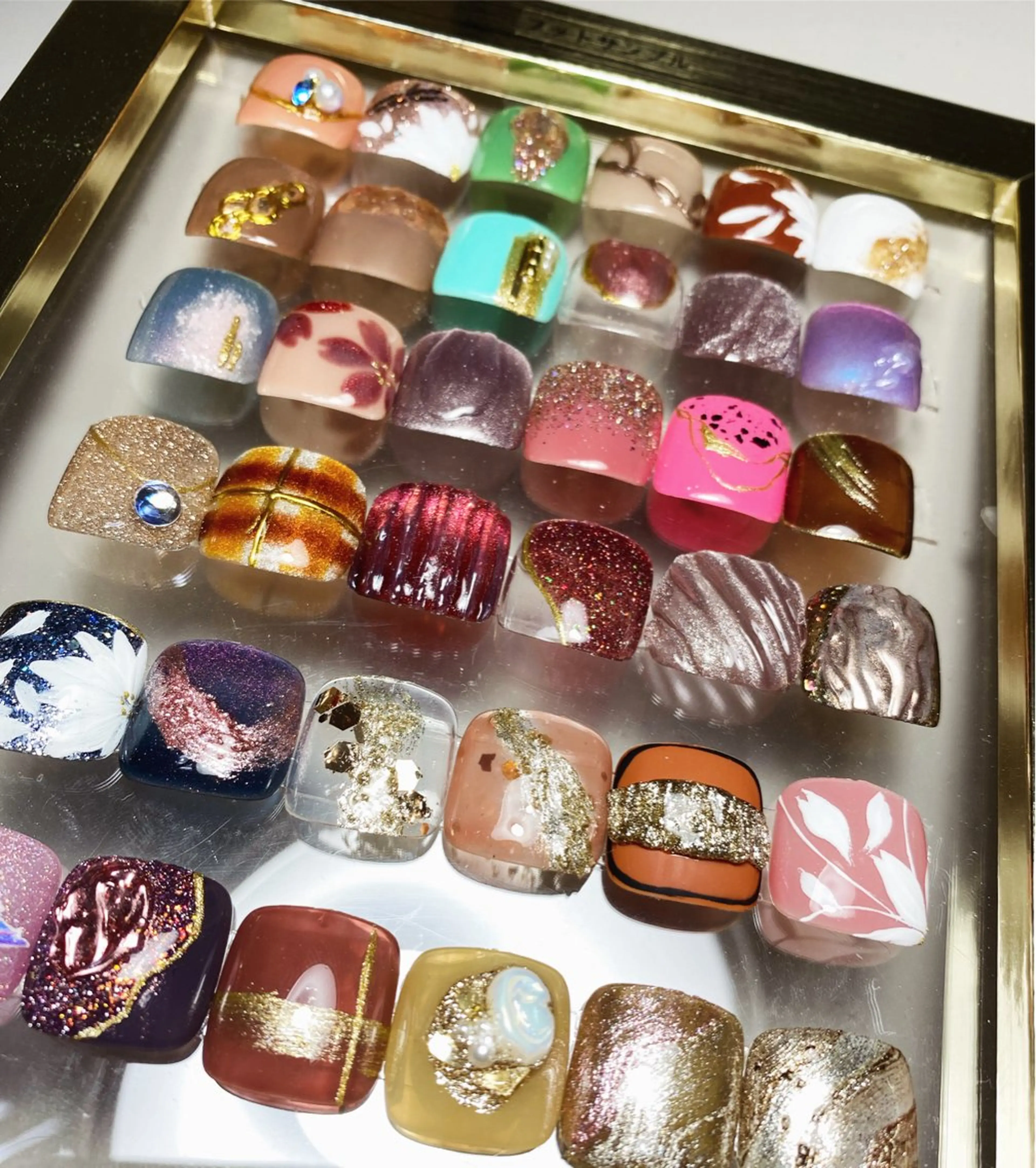 ネイル フットネイル Bavardage Nailのネイルデザイン