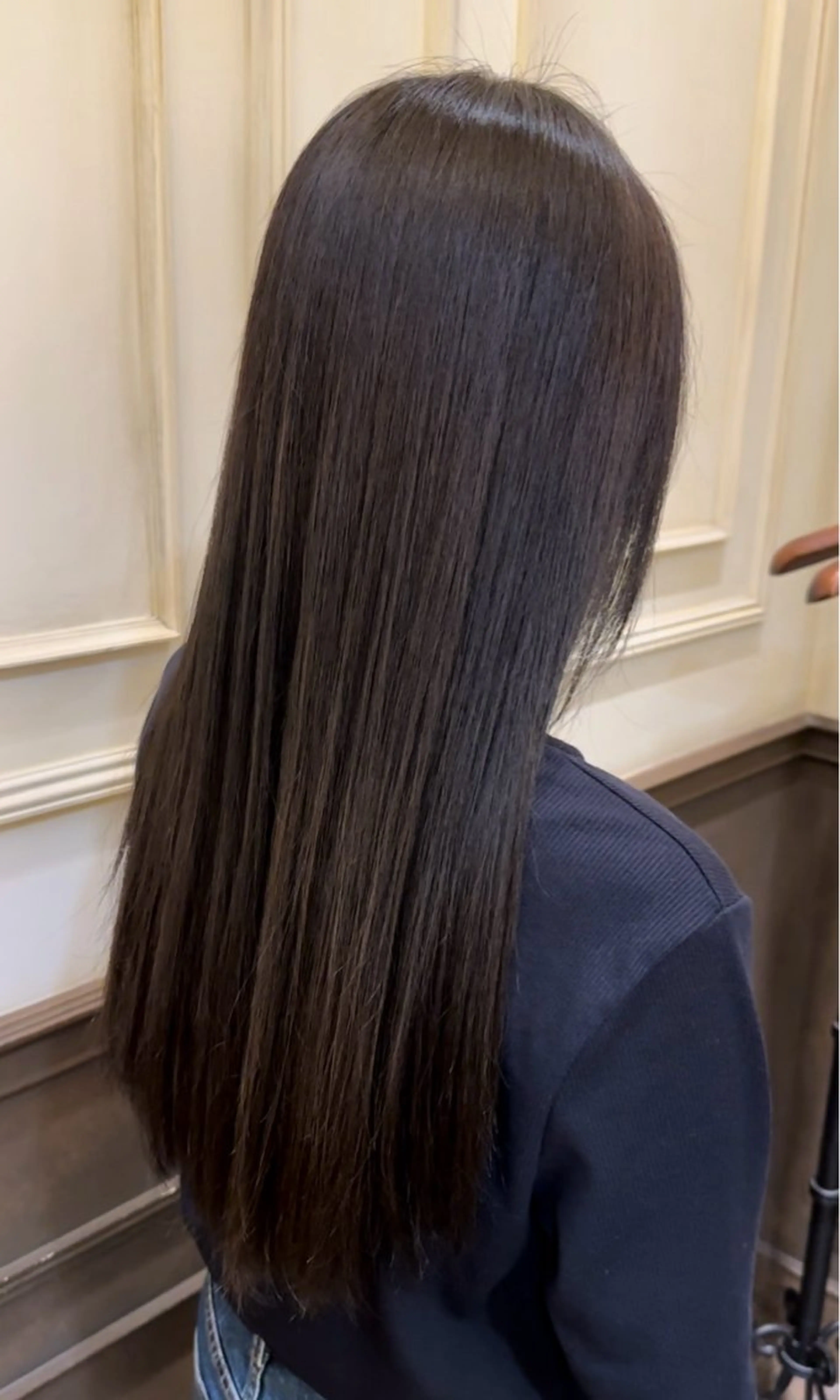 ロング ヘアカラー トリートメント 齊藤政太 顔周り カット 透明感カラーのヘアスタイル