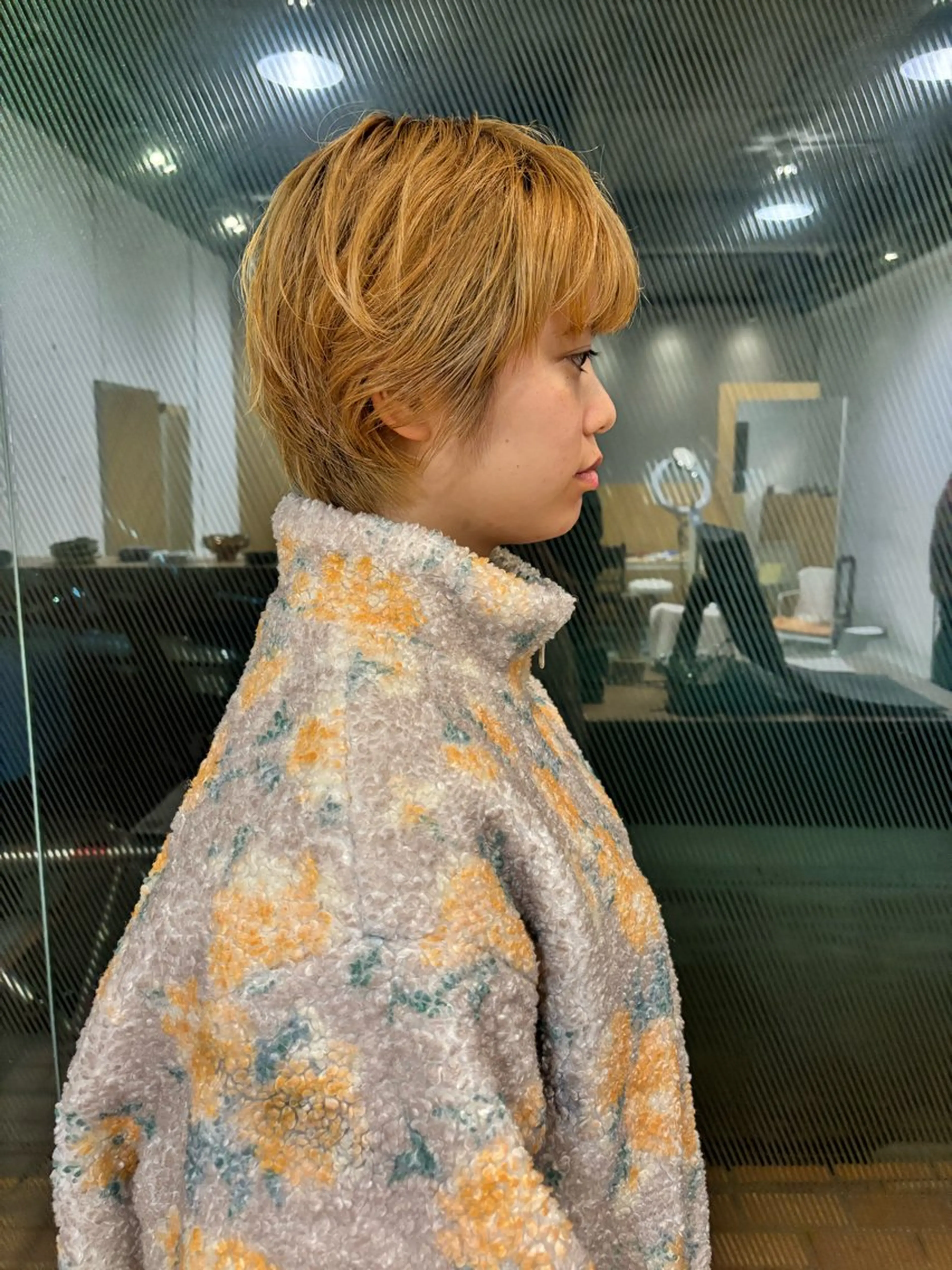 ショート カラー パーマ 岡田 祐樹のヘアスタイル