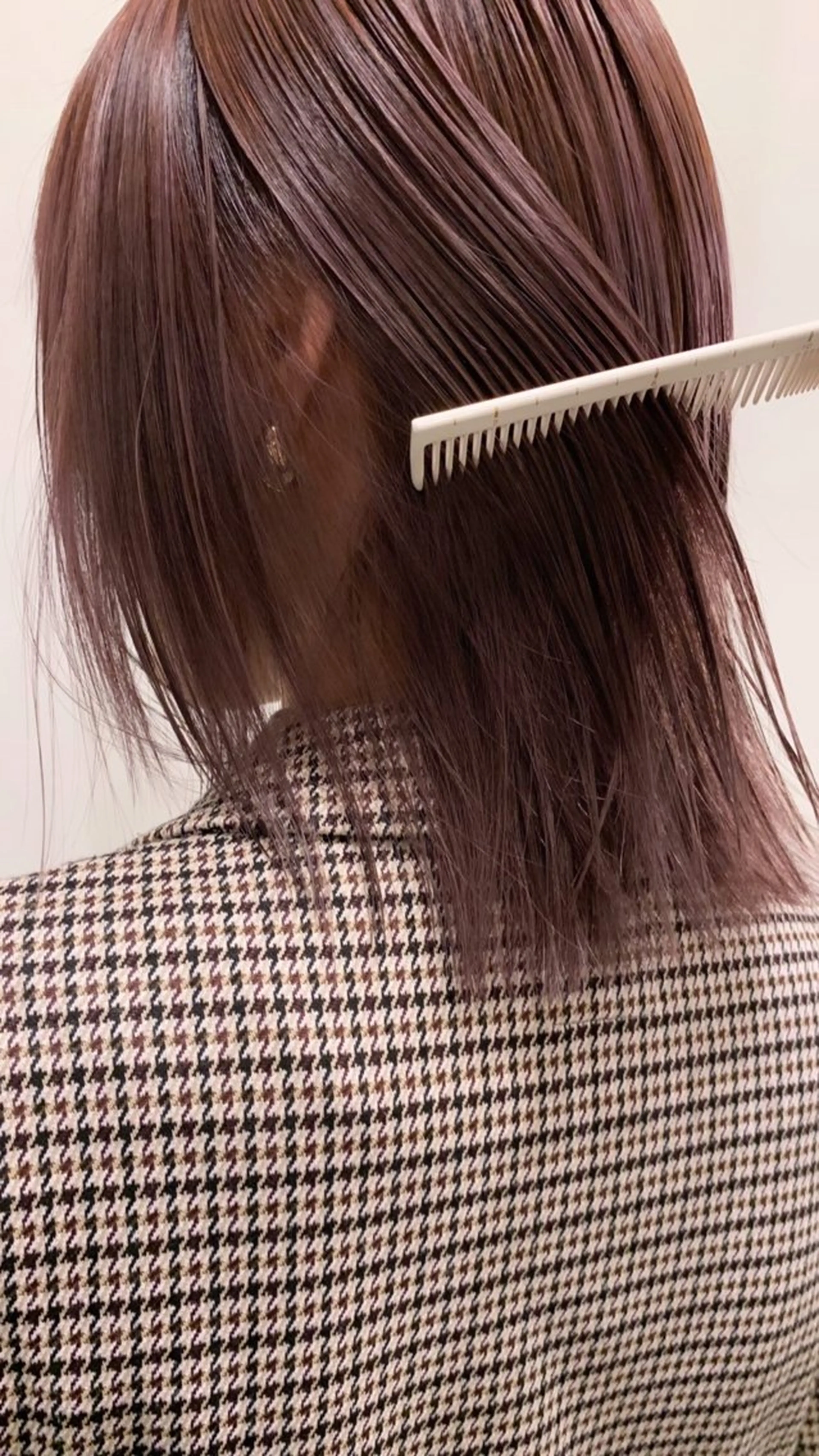 セミロング カラー ベージュカラー ラベンダーカラー ラベンダーベージュ カット ヘアカラー トリートメント 落合希 Olivebeigeのヘアスタイル