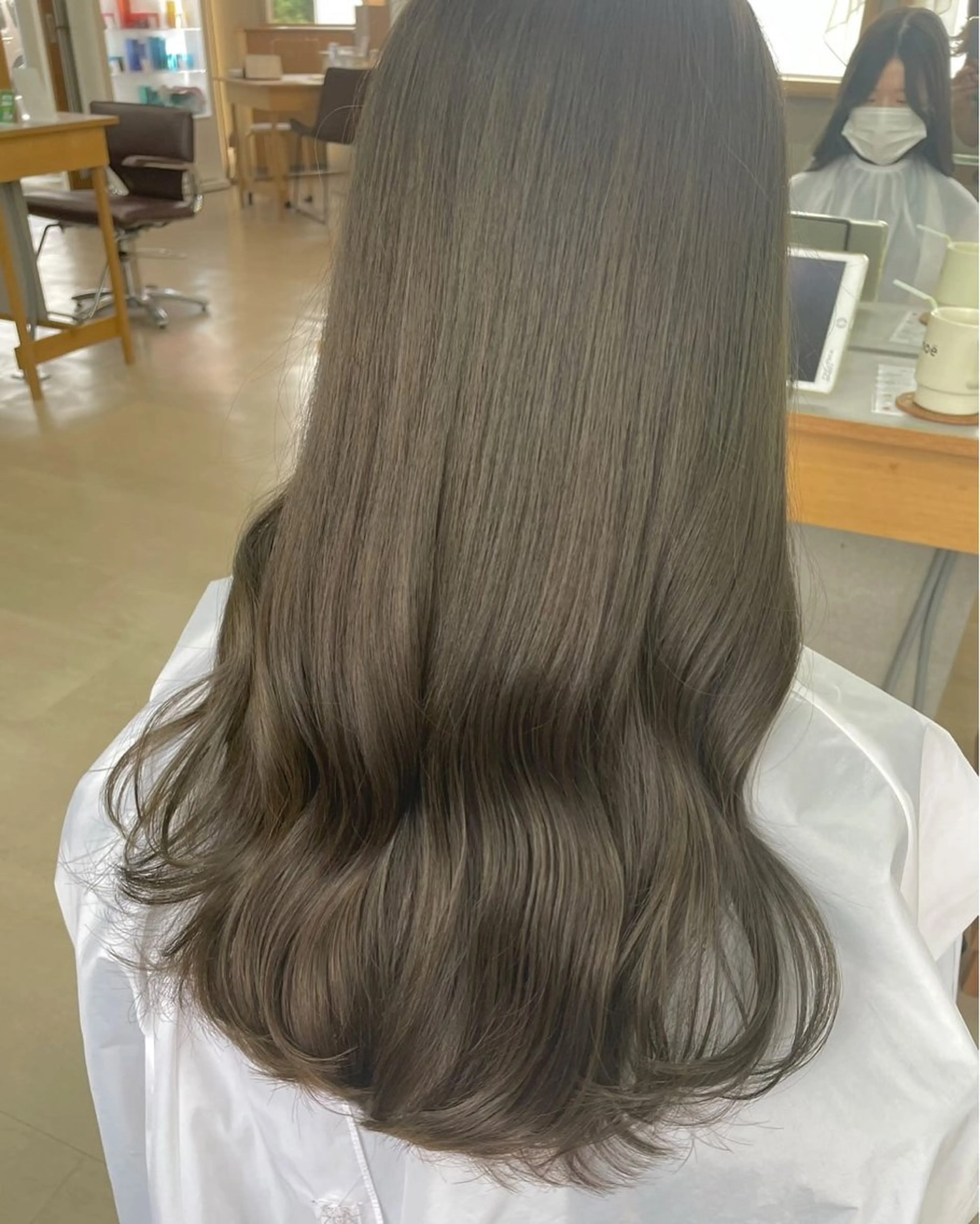 ロング レイヤーカット ロング カット ヘアカラー トリートメント カノエ博多ミスト店 /luaのヘアスタイル