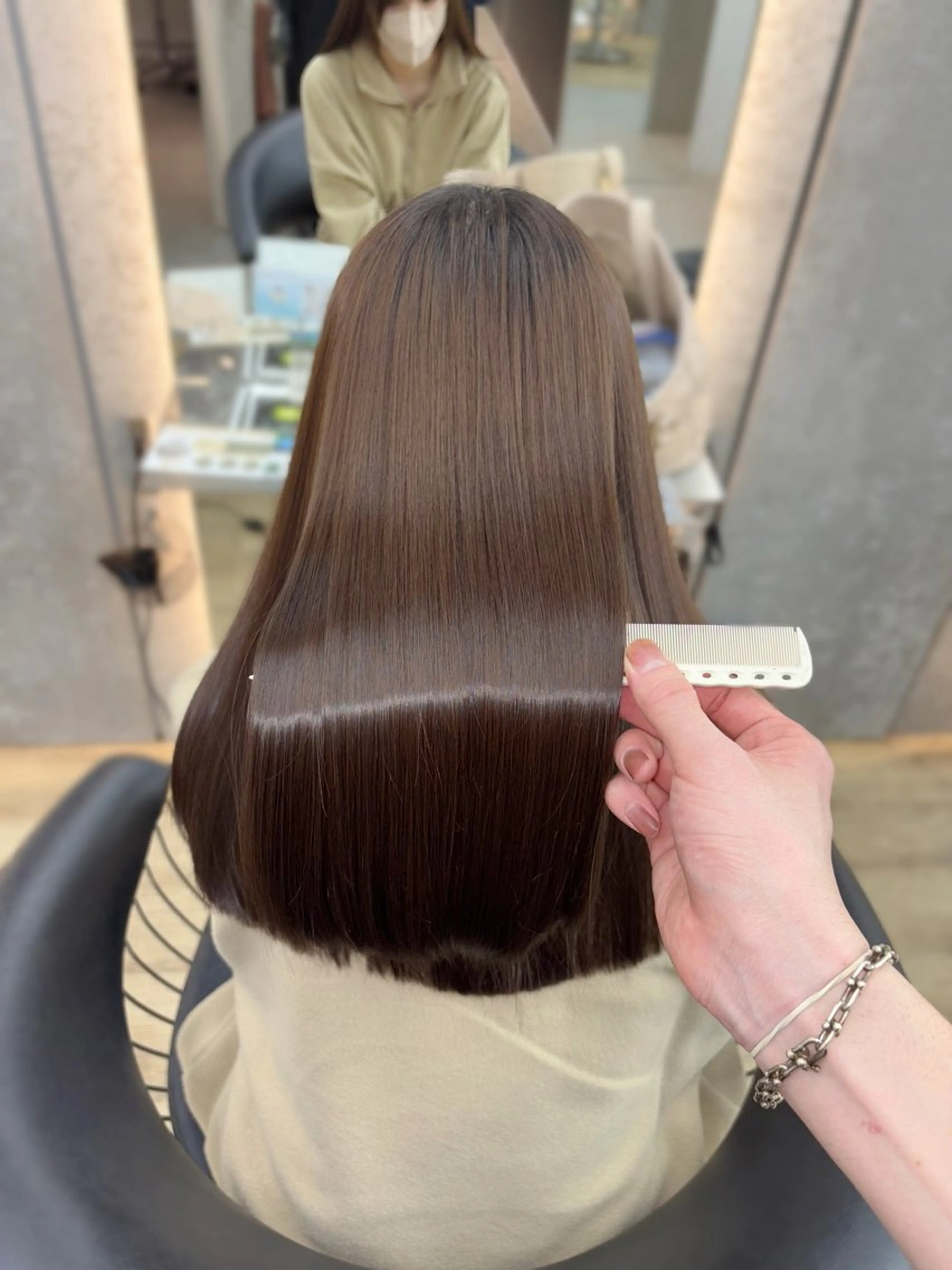 【12月限定❣️】本気の美髪◎髪質改善カラー＋ホームケア付+超音波トリートメント♡学生証提示で500円offの写真