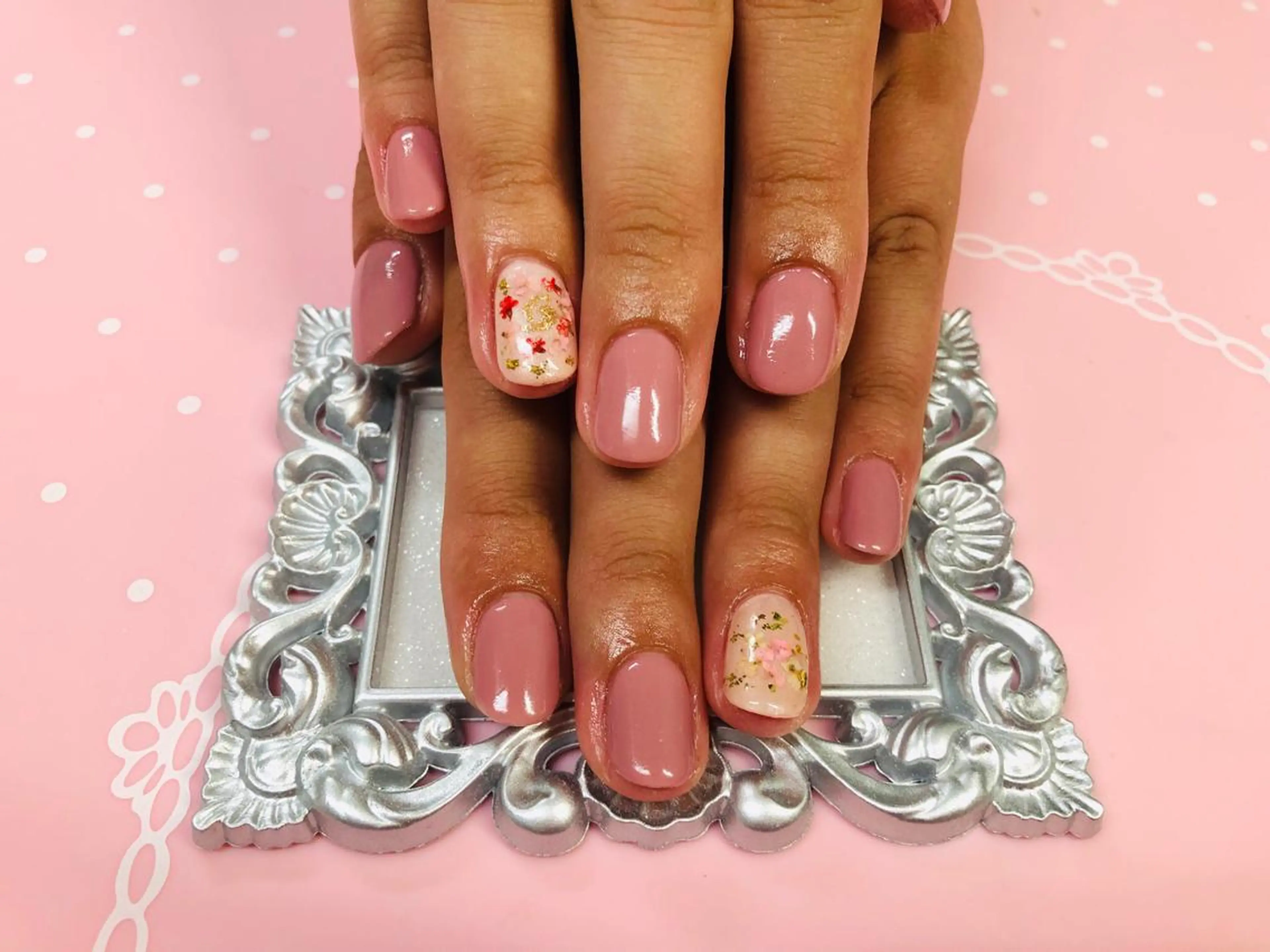 ネイル アートネイル シンプルネイル ハンドネイル Tomita chikaのネイルデザイン