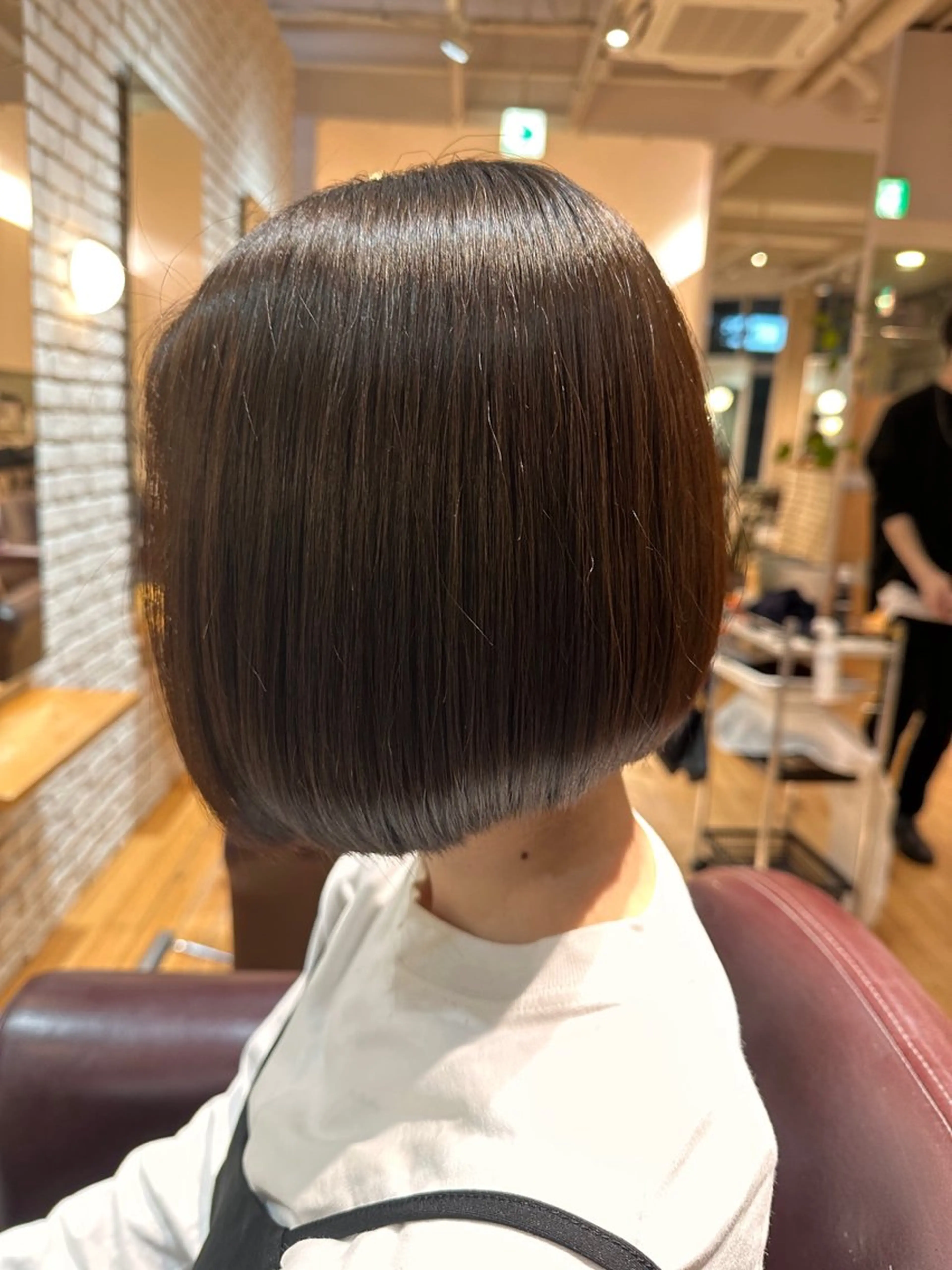 ショート 前下がりボブ ボブ ショートヘア 松浦 麻衣のヘアスタイル