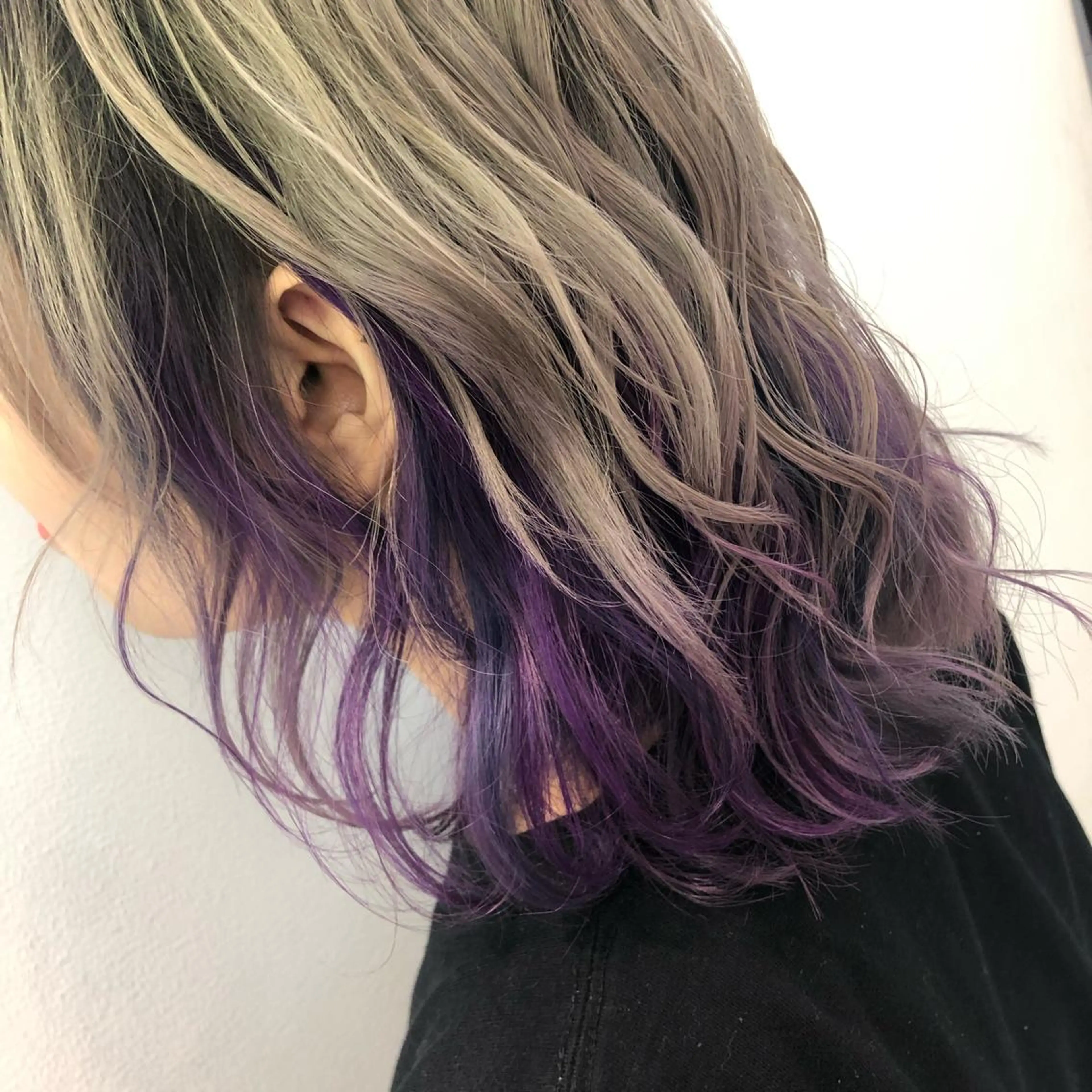 セミロング カラー 渡邊 唯のヘアスタイル