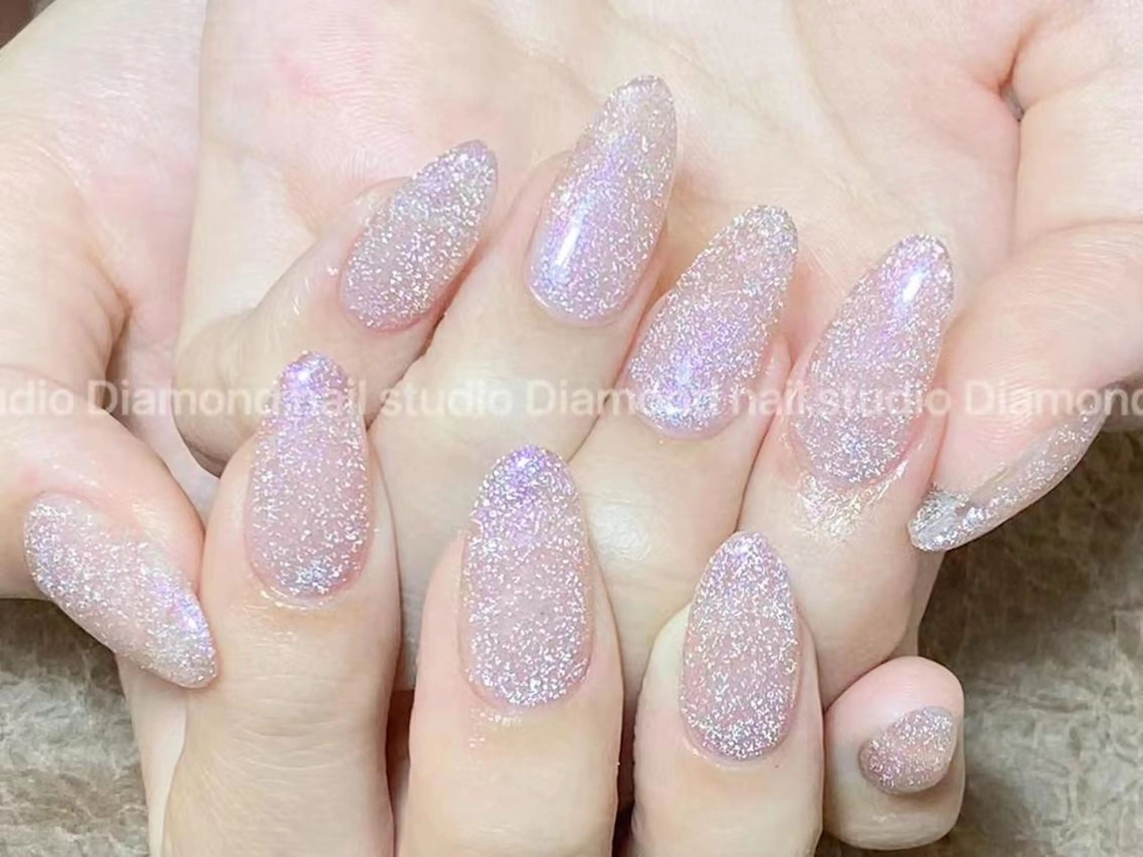 ネイル アートネイル オーロラネイル ガーリー キラキラネイル 韓国ネイル ハンドネイル ハンドケア Plenty 🚢のネイルデザイン