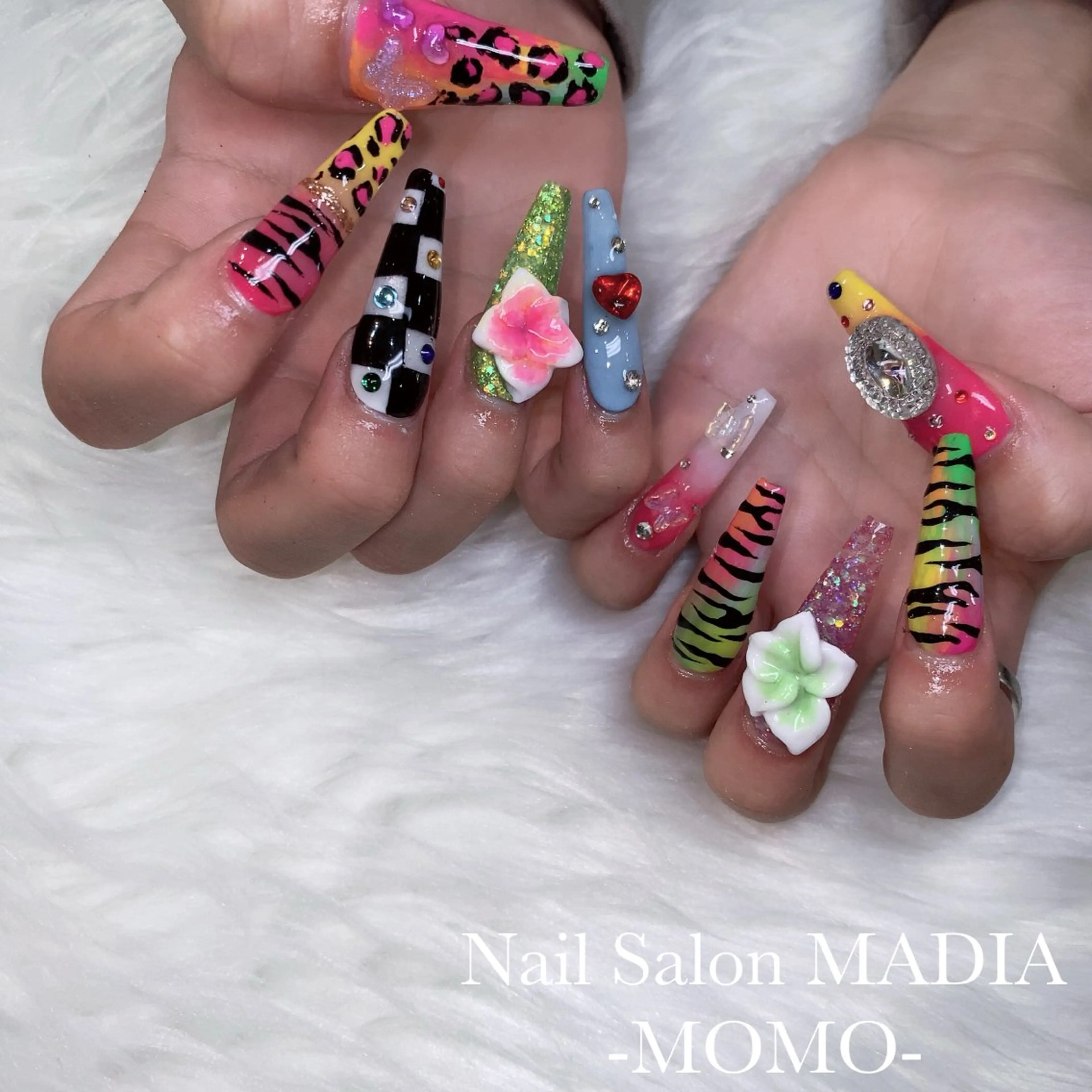 ネイル ハンドネイル momo .のネイルデザイン