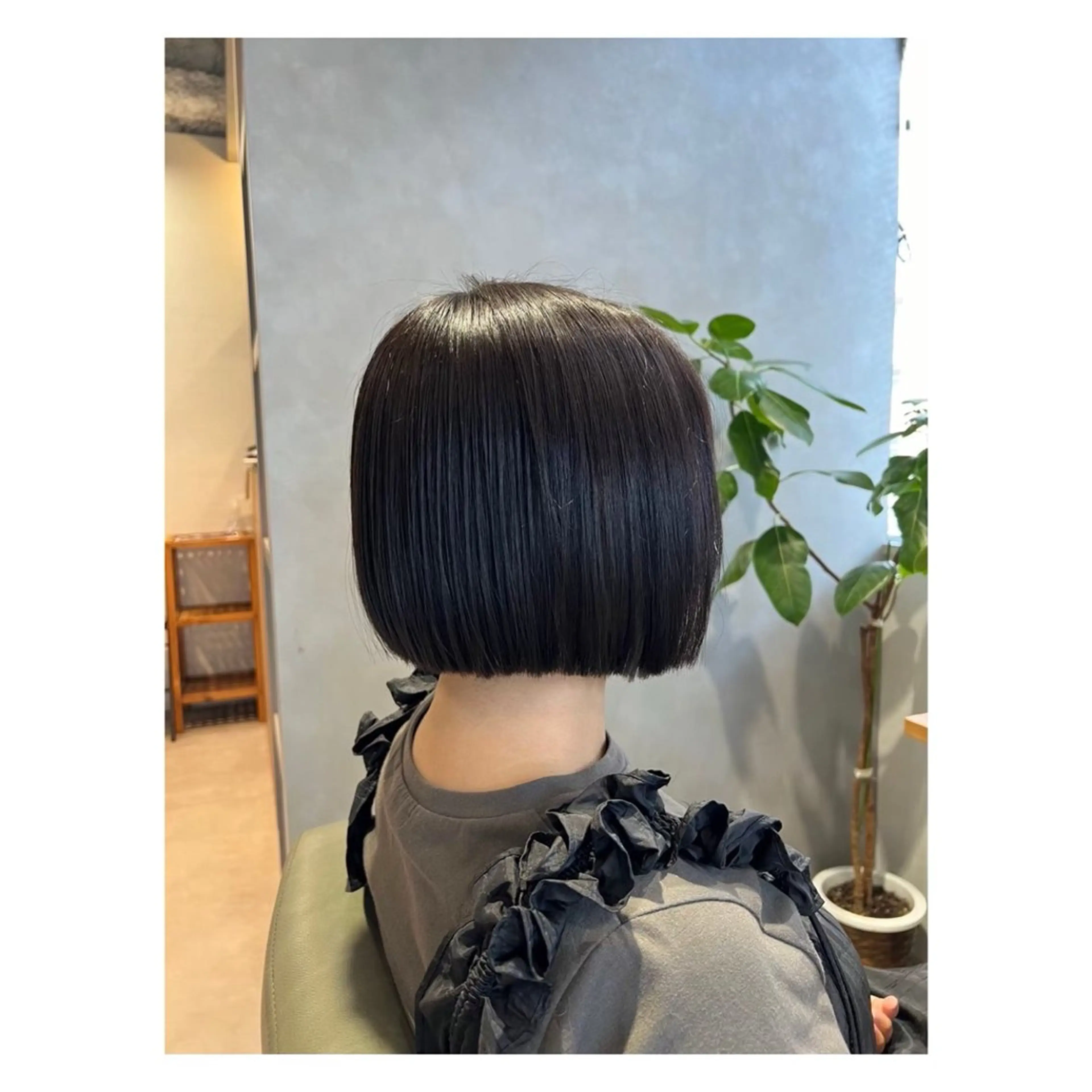 ショート カラー 石橋 咲のヘアスタイル