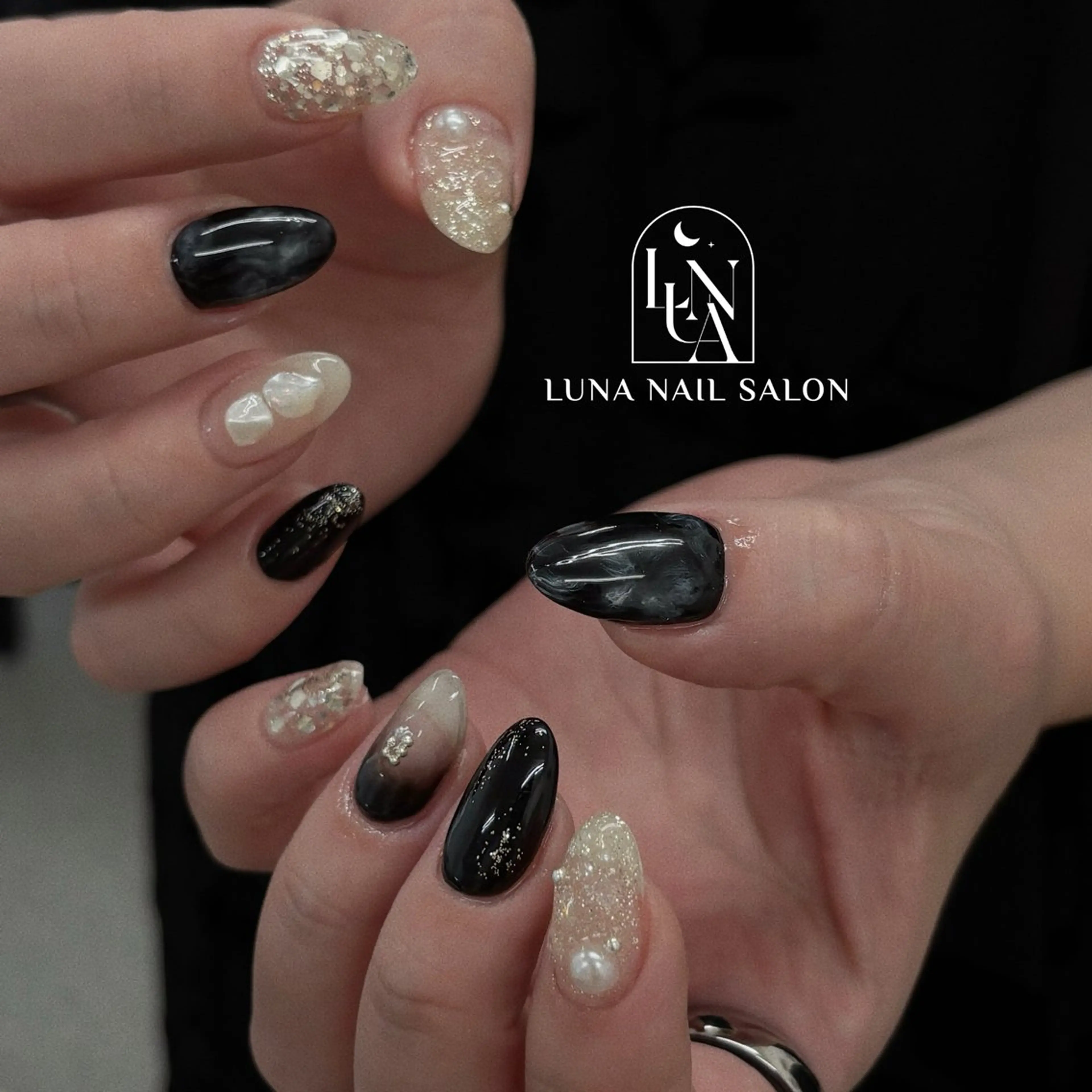 ネイル アートネイル フレンチネイル ジェルネイル ガラスフレンチ 韓国ネイル ハンドネイル フットネイル ハンドケア LUNA Nail salon💕のネイルデザイン