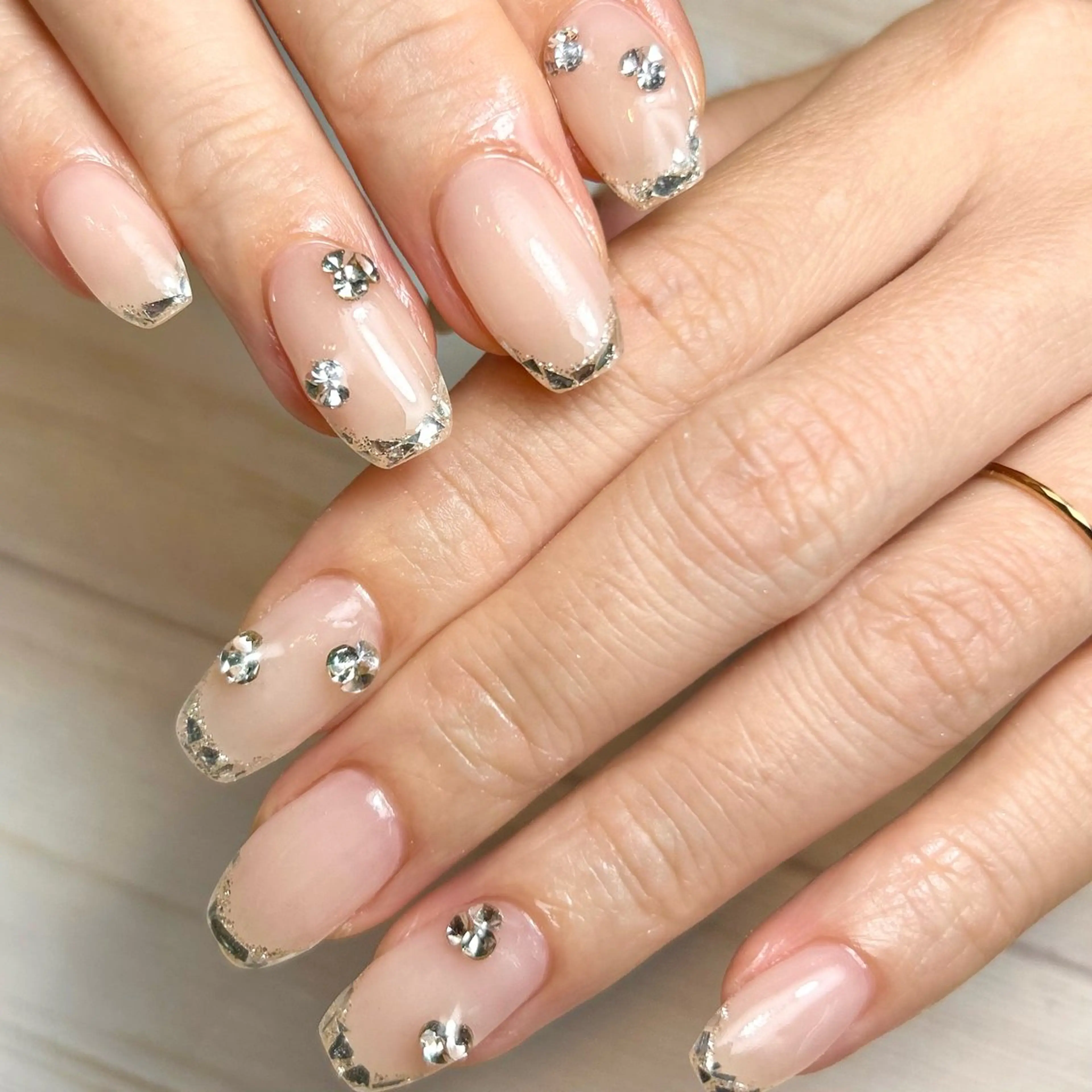 ネイル フレンチネイル ガラスフレンチ 東十条muumii ネイルまつ毛のネイルデザイン