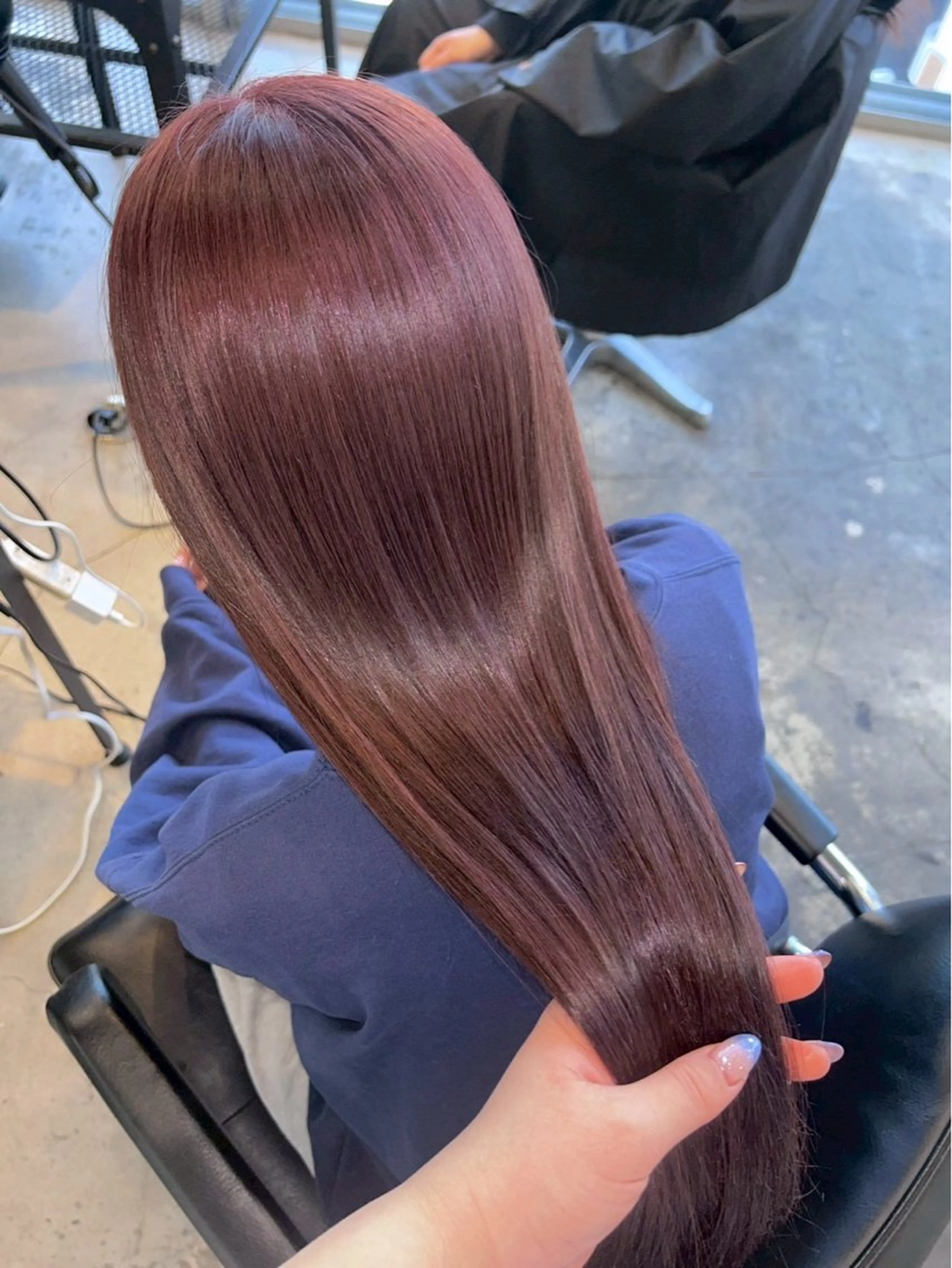 セミロング カラー ヘアアレンジ トリートメント 八木ケ谷 澪のヘアスタイル