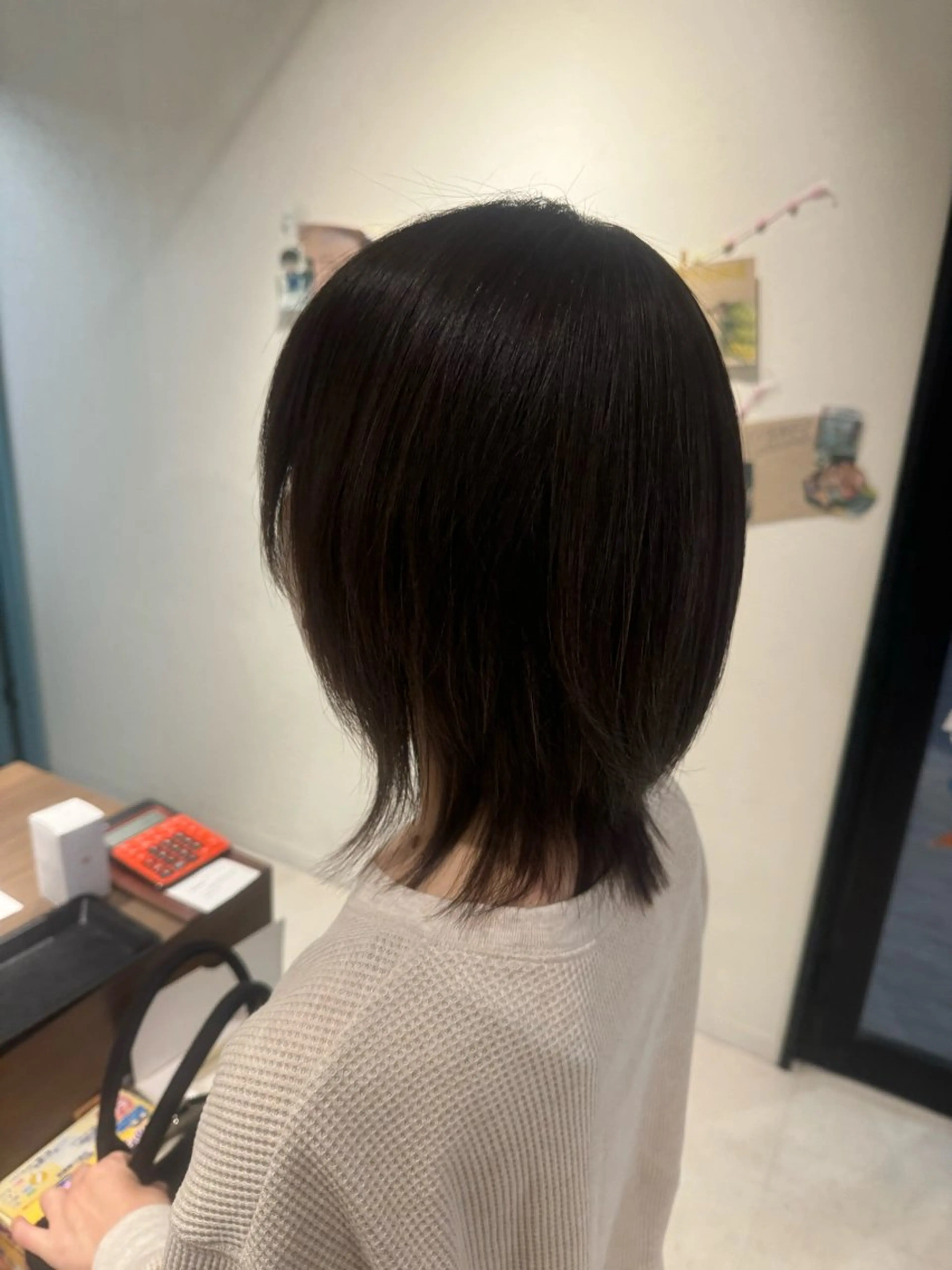 ミディアム ウルフカット カット やまぐち まりんのヘアスタイル