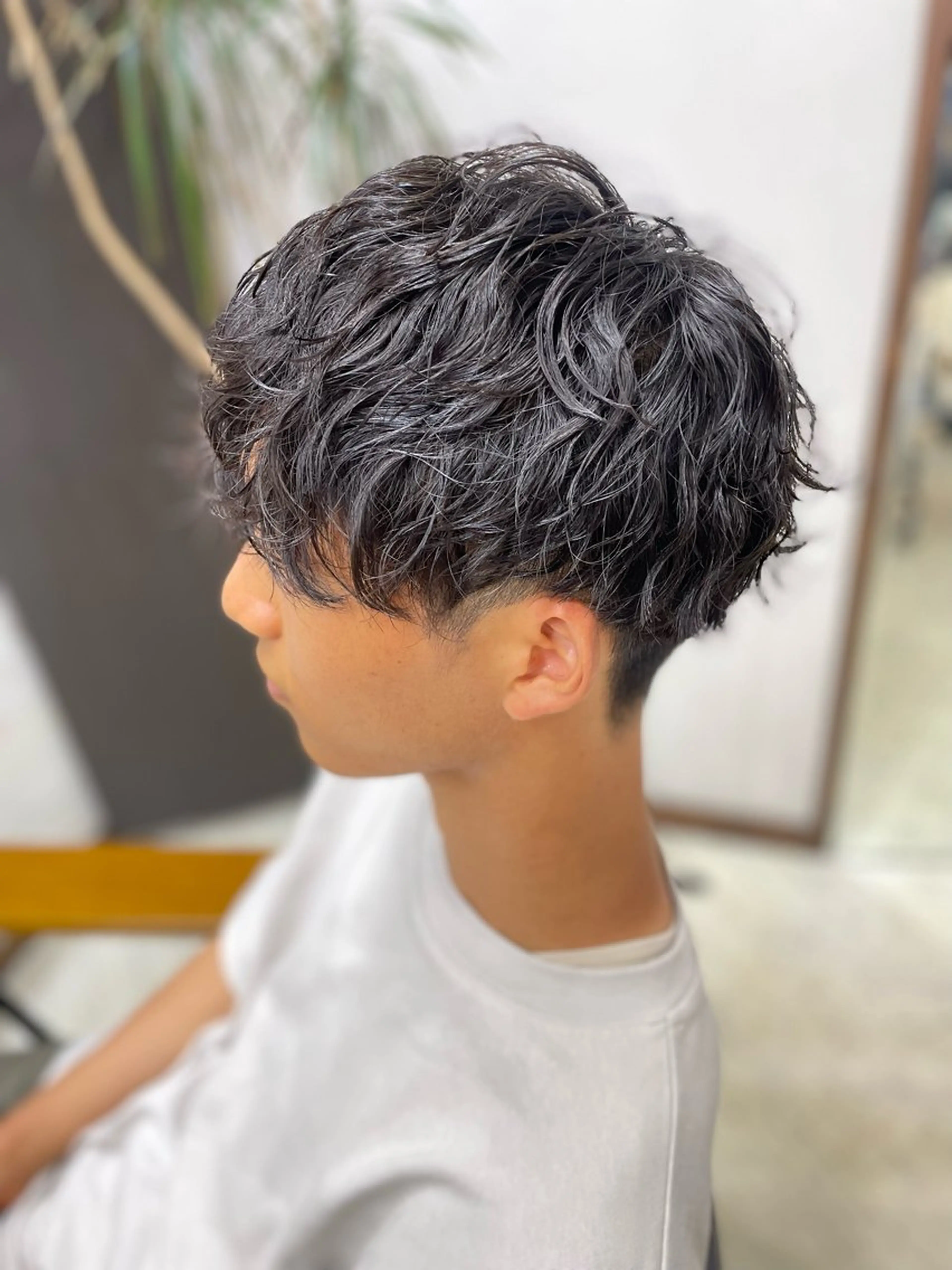 ミディアム パーマ メンズ ミディアムパーマ メンズパーマ 波巻きパーマ 【ヌーベルバレ】 ゆきみのヘアスタイル