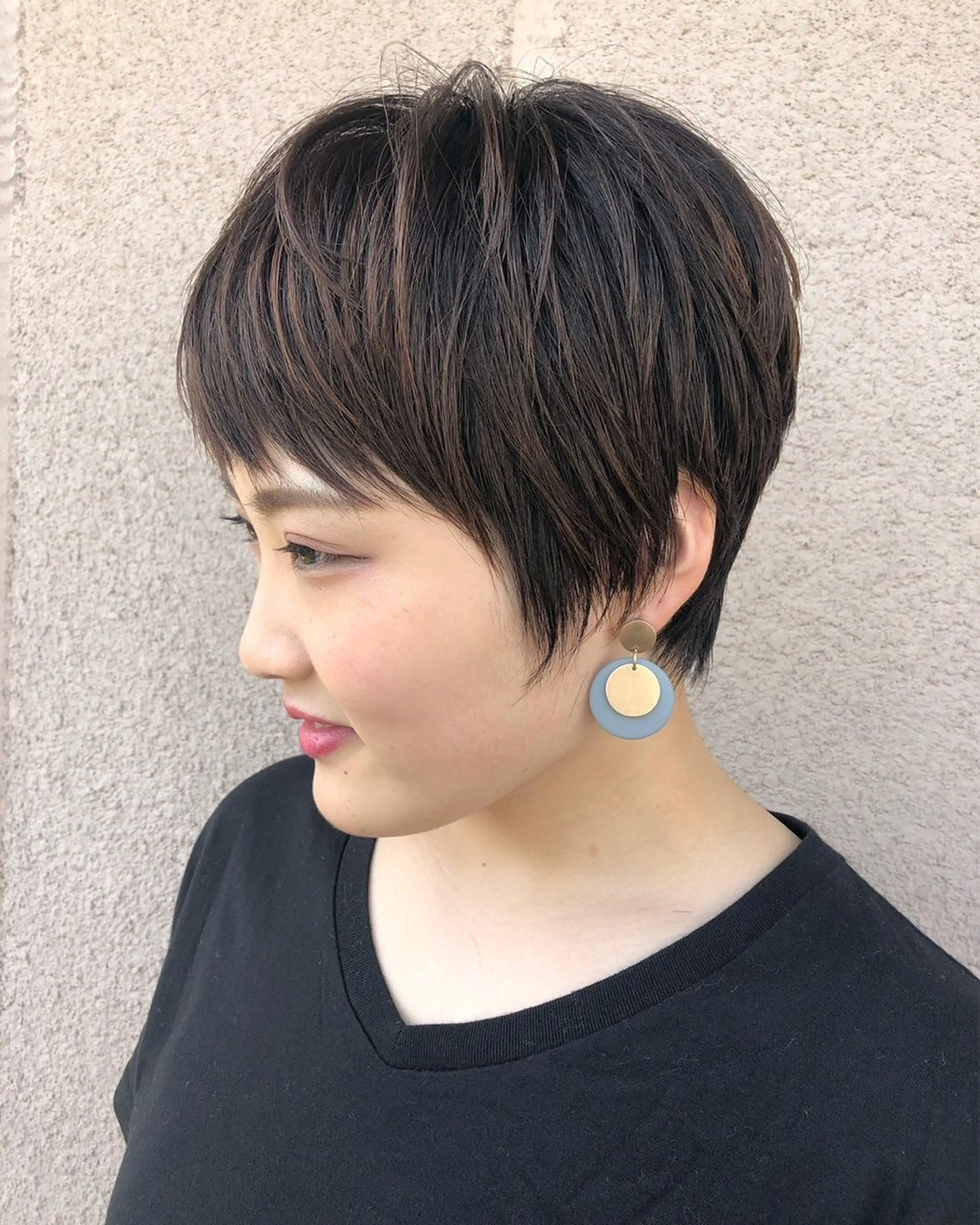 ショート カット ヘアカラー 鳥羽 正治のヘアスタイル