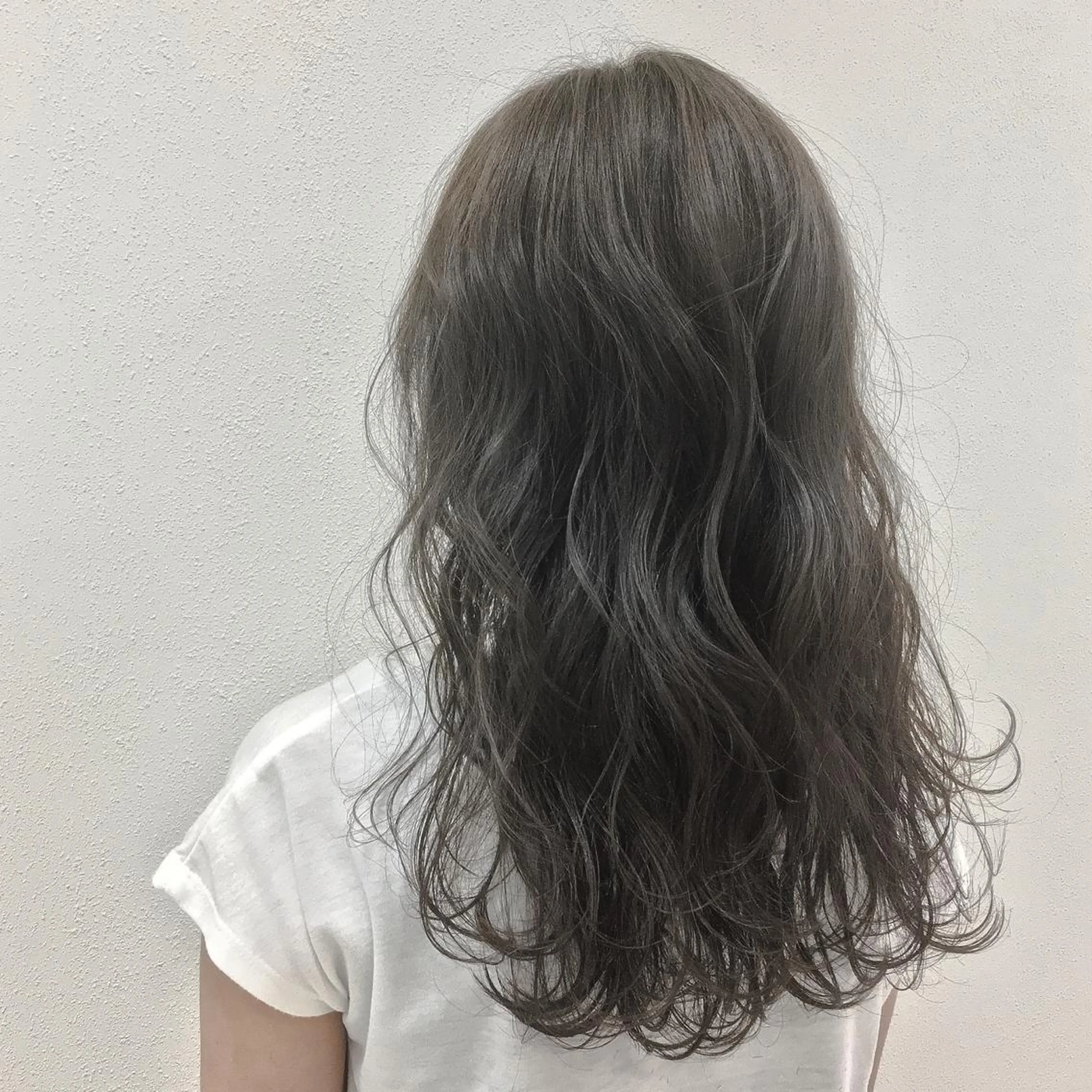 セミロング カラー アッシュ ブルーカラー ブルーアッシュ 透明感カラー ノンダメージ髪質改善 カラー💎/KURAのヘアスタイル