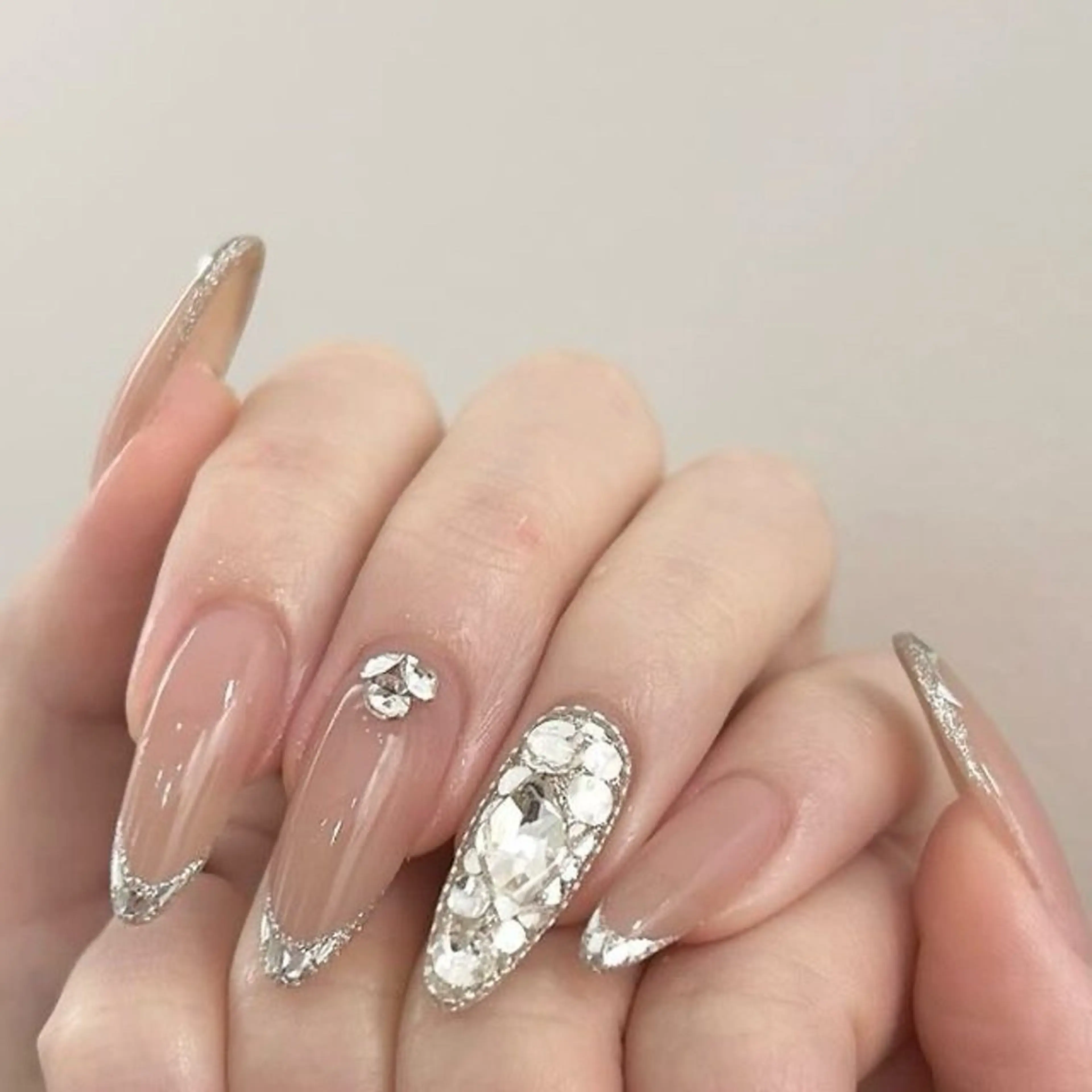ネイル マグネットネイル ミラーネイル ニュアンスネイル ネイルチップ 冬ネイル Lee Nailsのネイルデザイン